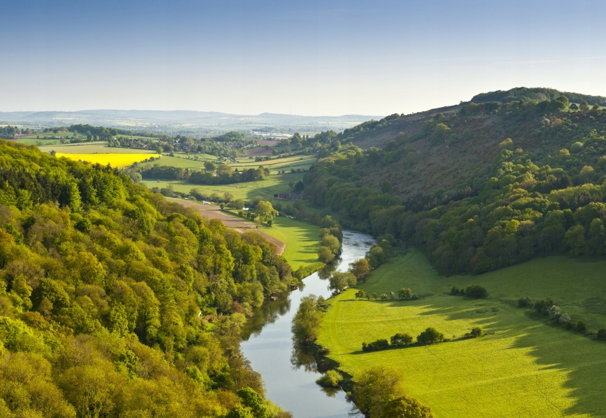

Fototapeta Flizelinowa Meandrująca rzeka 152x104