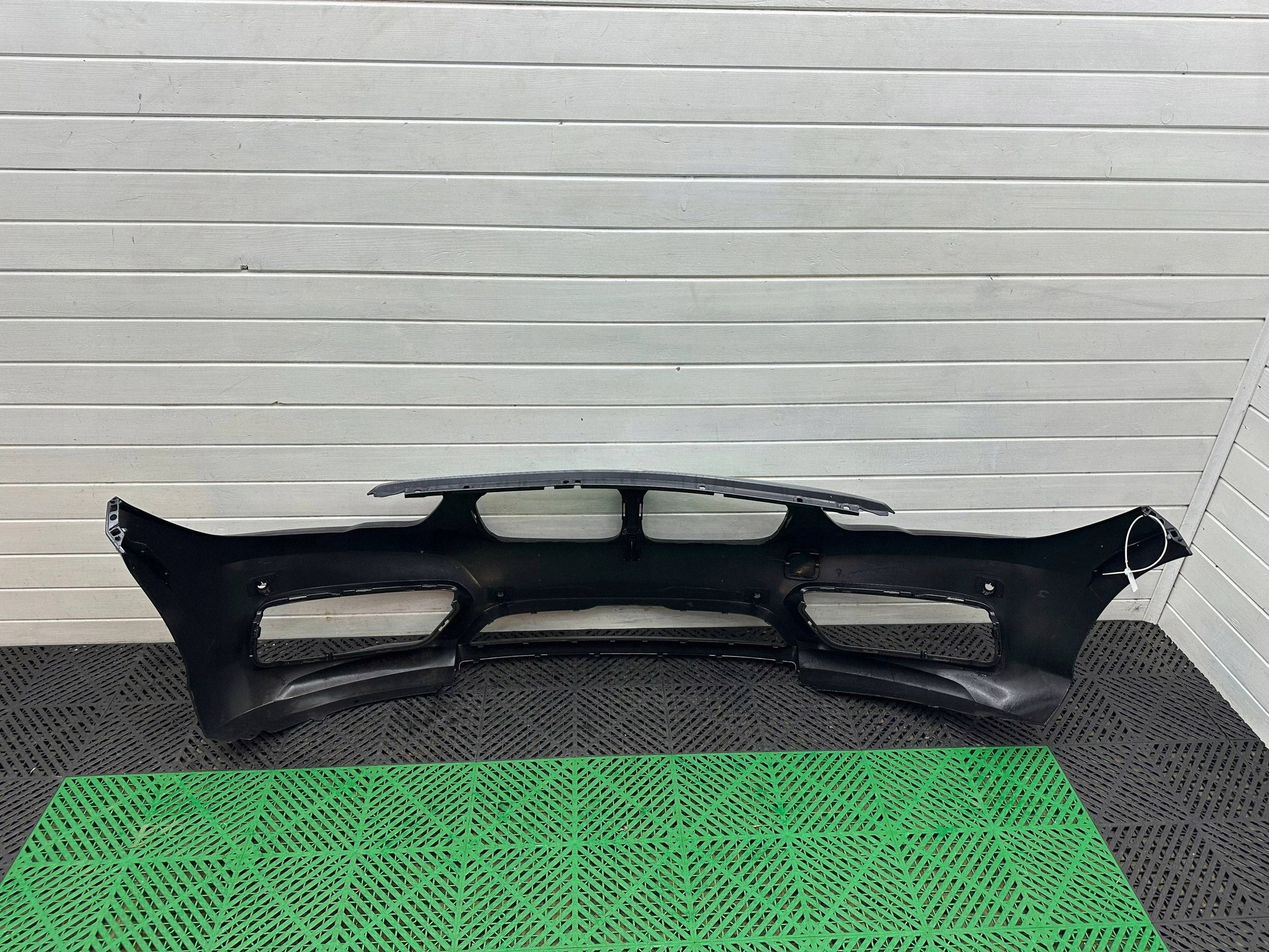 front bumper front BMW 1 F20 F21 LIFT