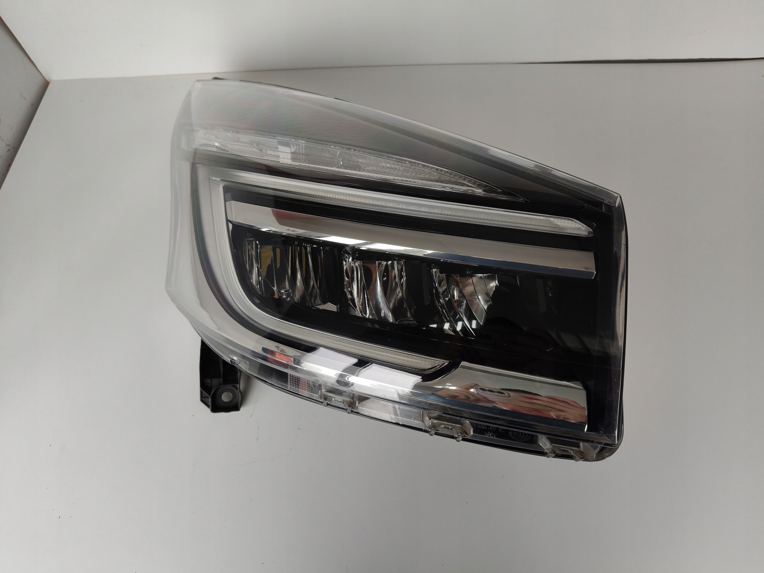 light right REFLEKTOR RENAULT TRAFIC III LIFT FULL LED