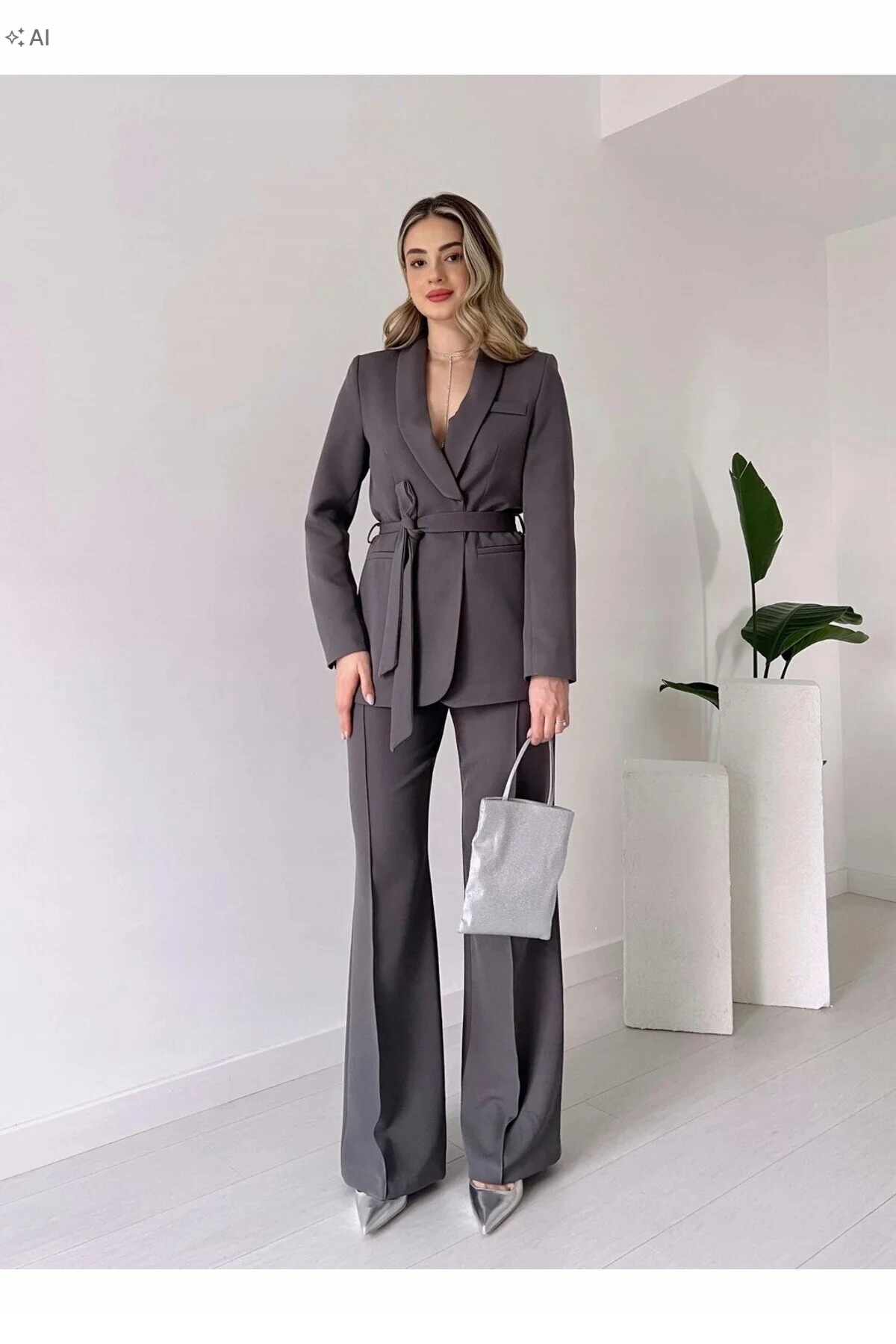 Elegantní Dámský Melírovaný Komplet S Páskem M 5IA