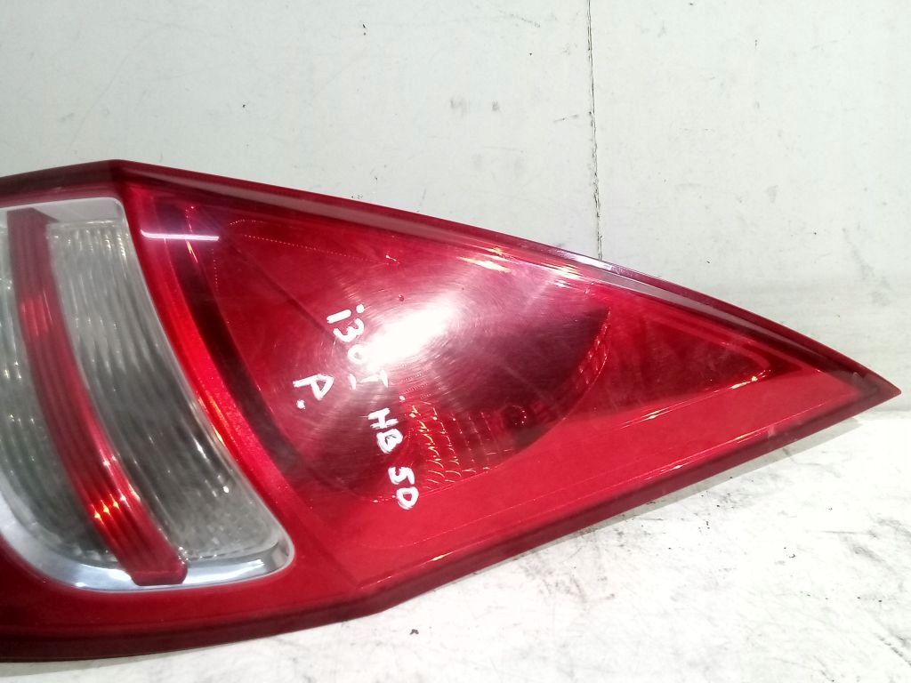 Hyundai i30 and 1 HB 5D light right rear part rear