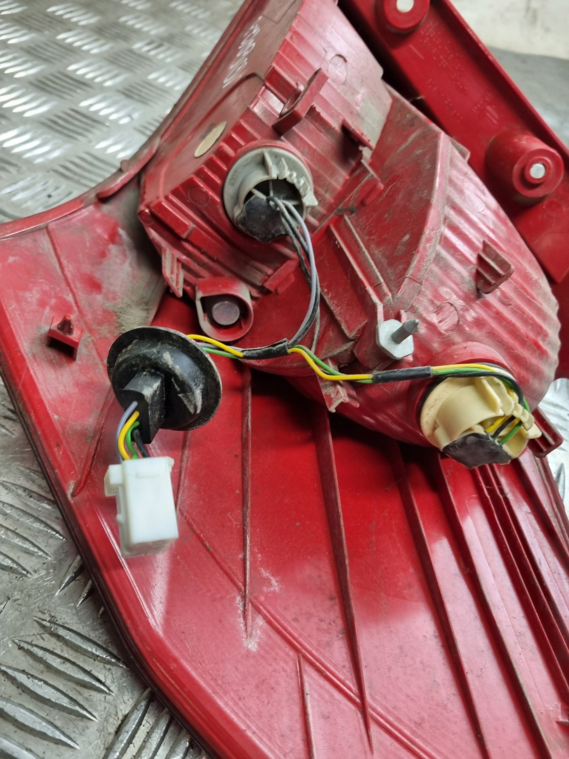 light rear part left KIA VENGA 11R