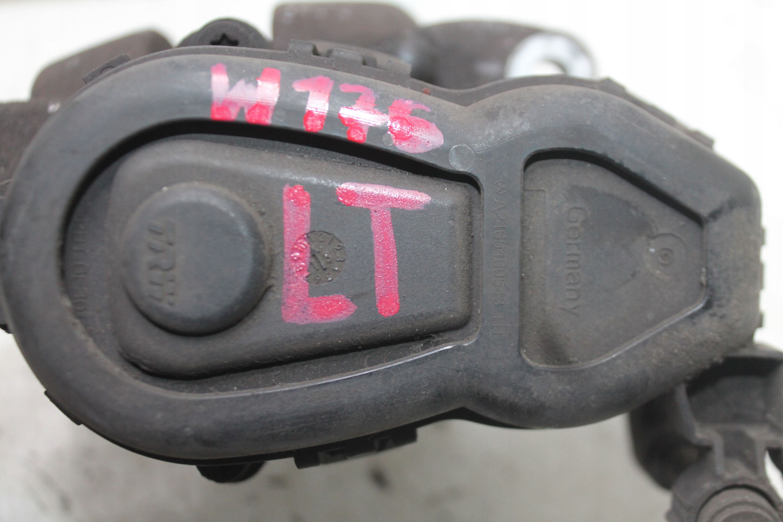 caliper electrical left rear part MERCEDES A-KLASA W176 12-18