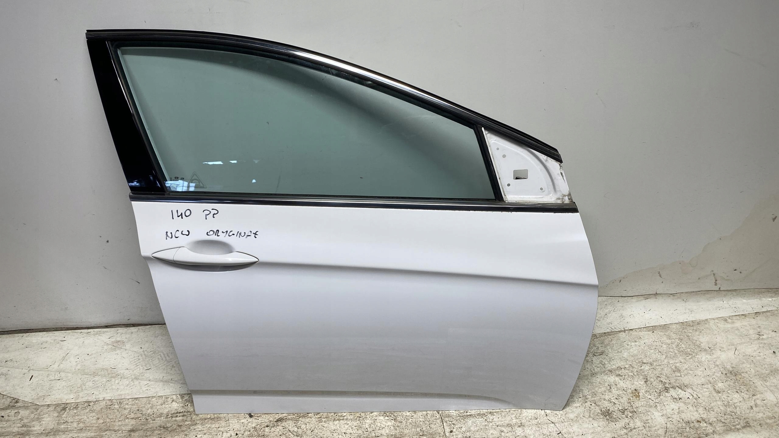 HYUNDAI I40 door PRZWE right front front NCW 11-19
