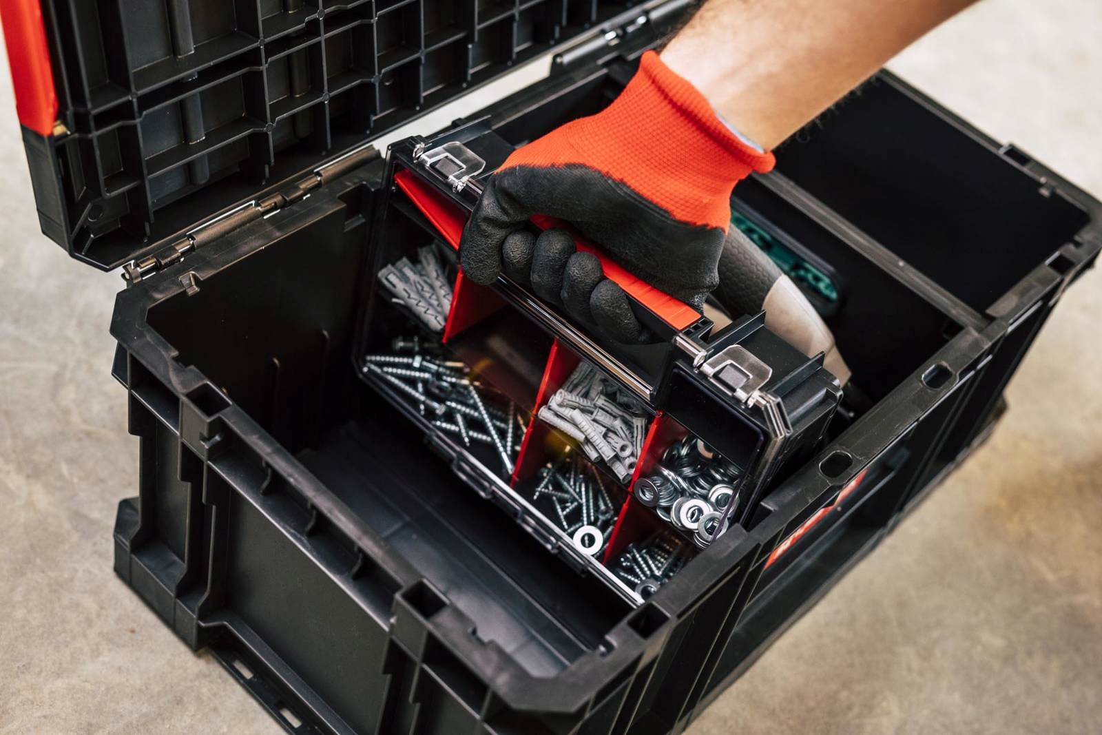 Skrzynka narzędziowa QBRICK SYSTEM TWO Toolbox Plus - do wersji PRO Rodzaj skrzynka do przenoszenia