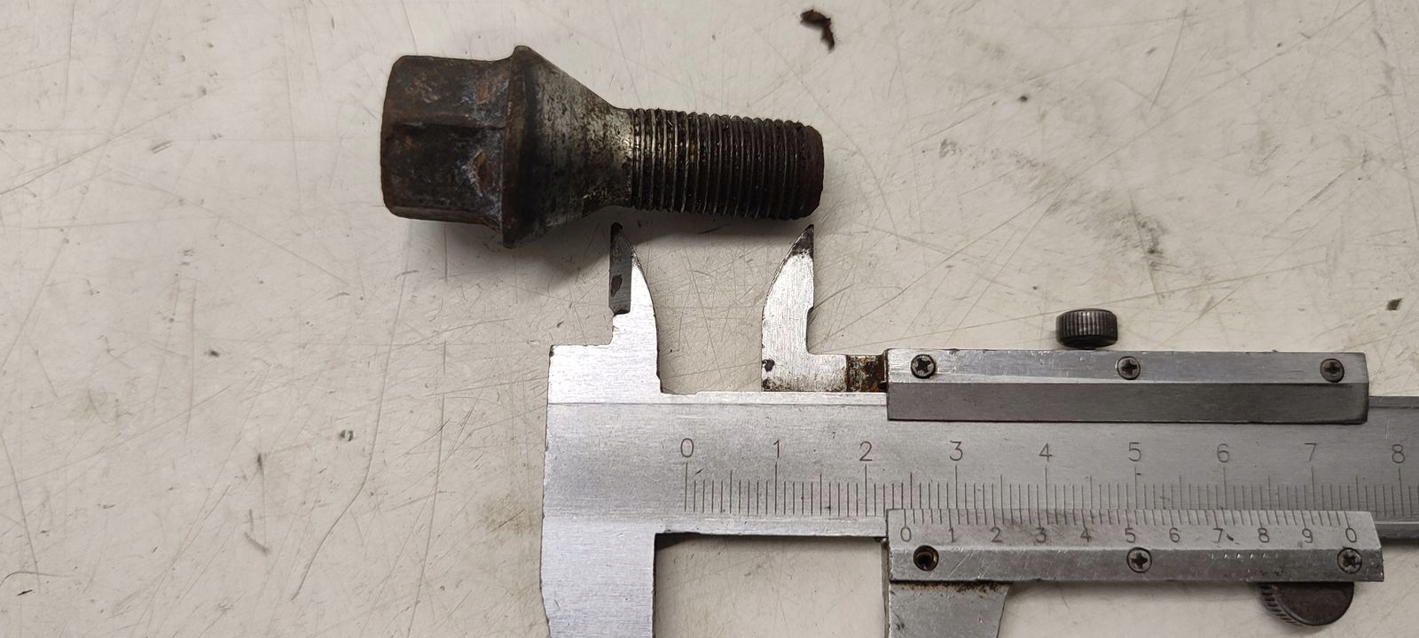 Szpilki Schrauben do der Räder Opel Astra H 1,8 16V