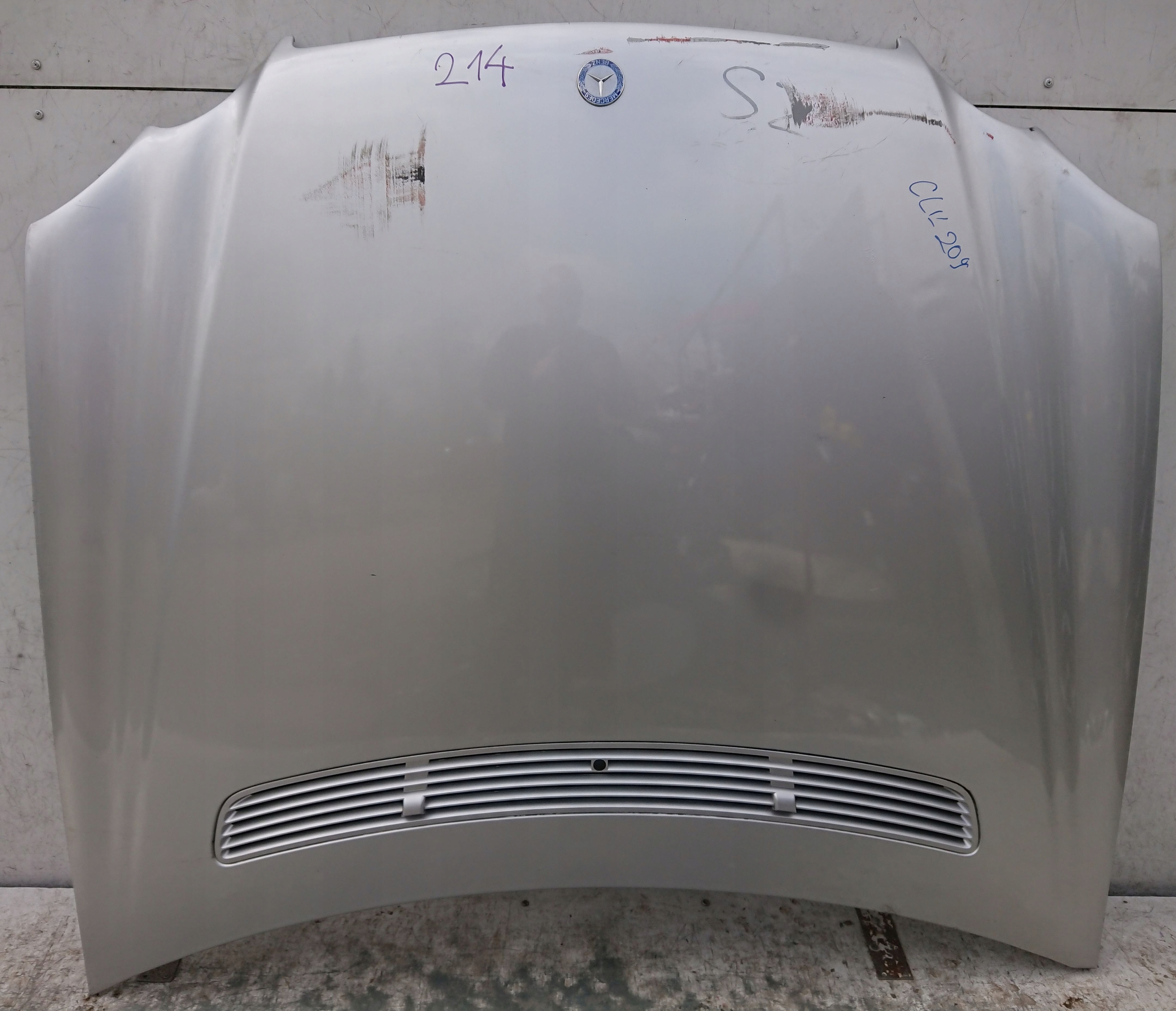 Mercedes CLK 209 bonnet