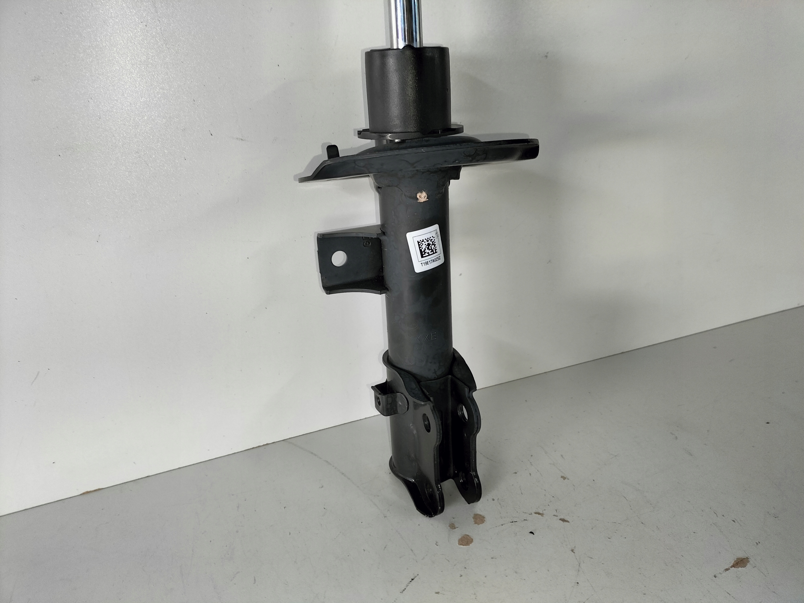 shock absorber front right HYUNDAI I30 II 12- CEED II