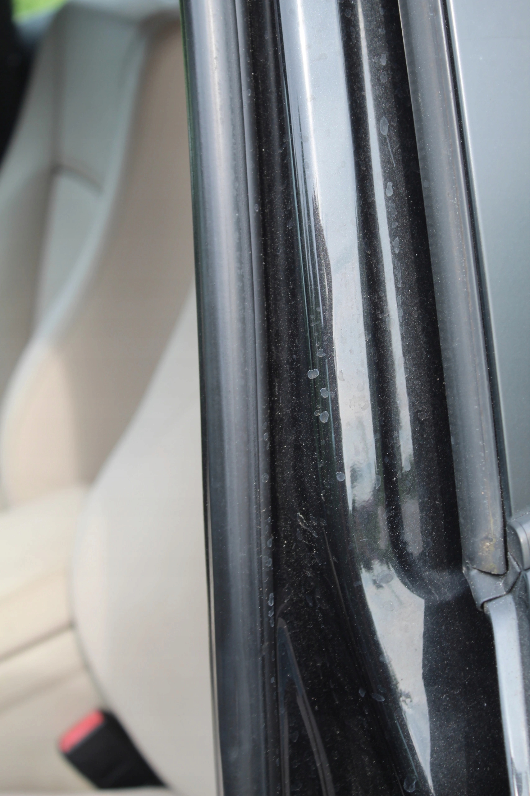 USZCZELKA DRZWI LEWY PRZÓD BMW X1 E84 Numer katalogowy oryginału USZCZELKA DRZWI LEWY PRZÓD BMW X1 E84