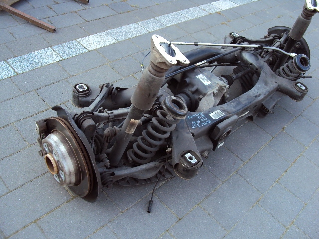 ZAWIESZENIE TYLNE BELKA MOST BMW 3 GT F34 2.81 Typ samochodu Samochody osobowe