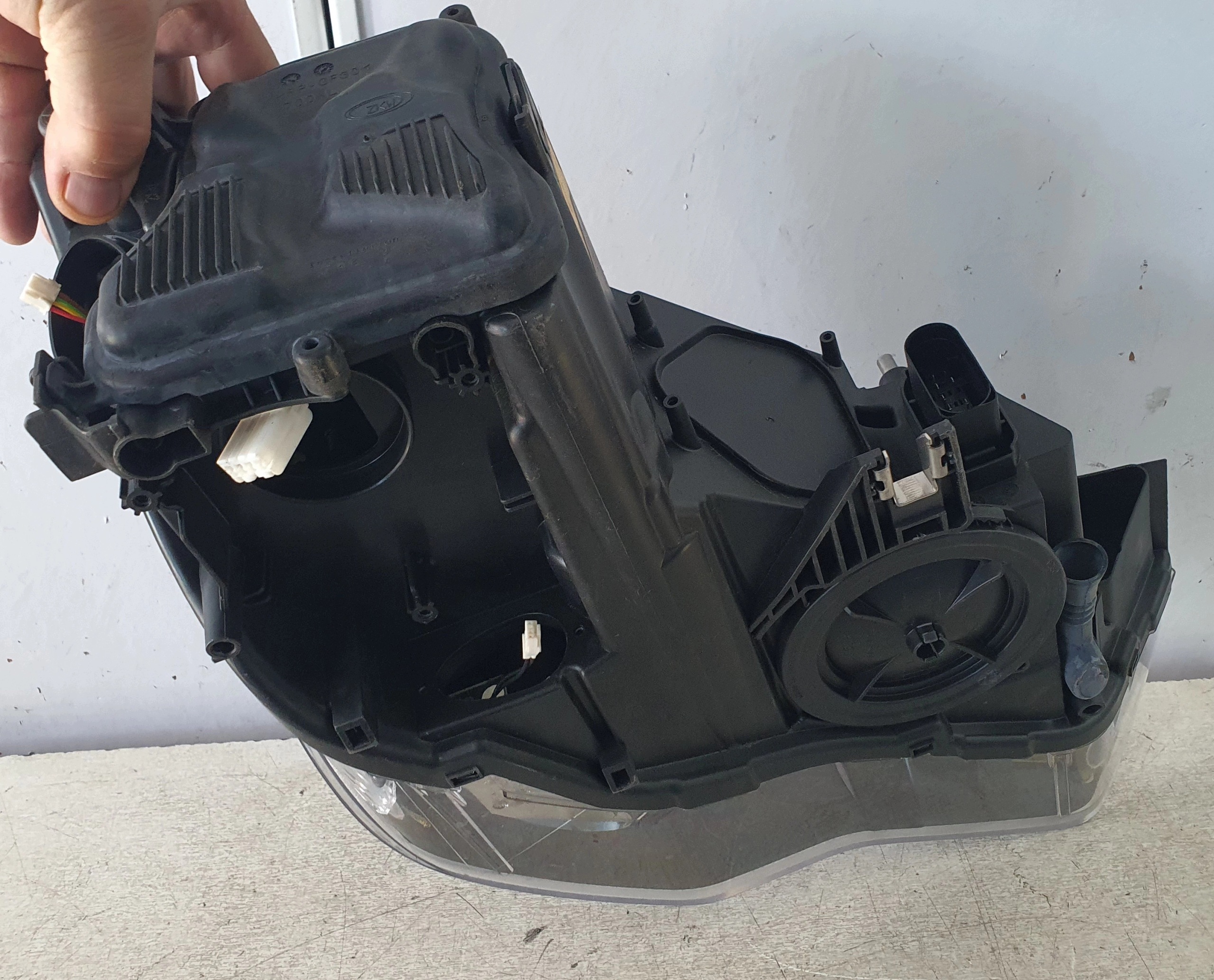 AUDI A1 8X LIFT 15-18 REFLEKTOR light left XENON original 8X0941005