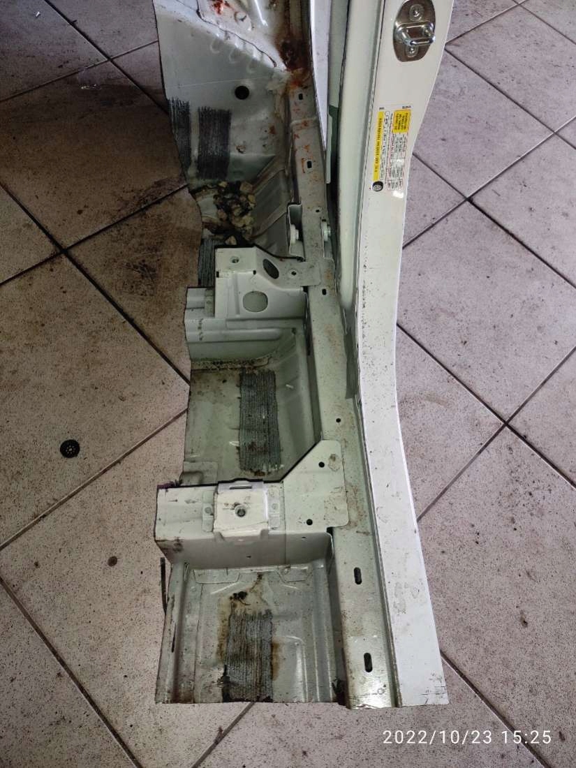 threshold left Chevrolet TrailBlazer 3 2021