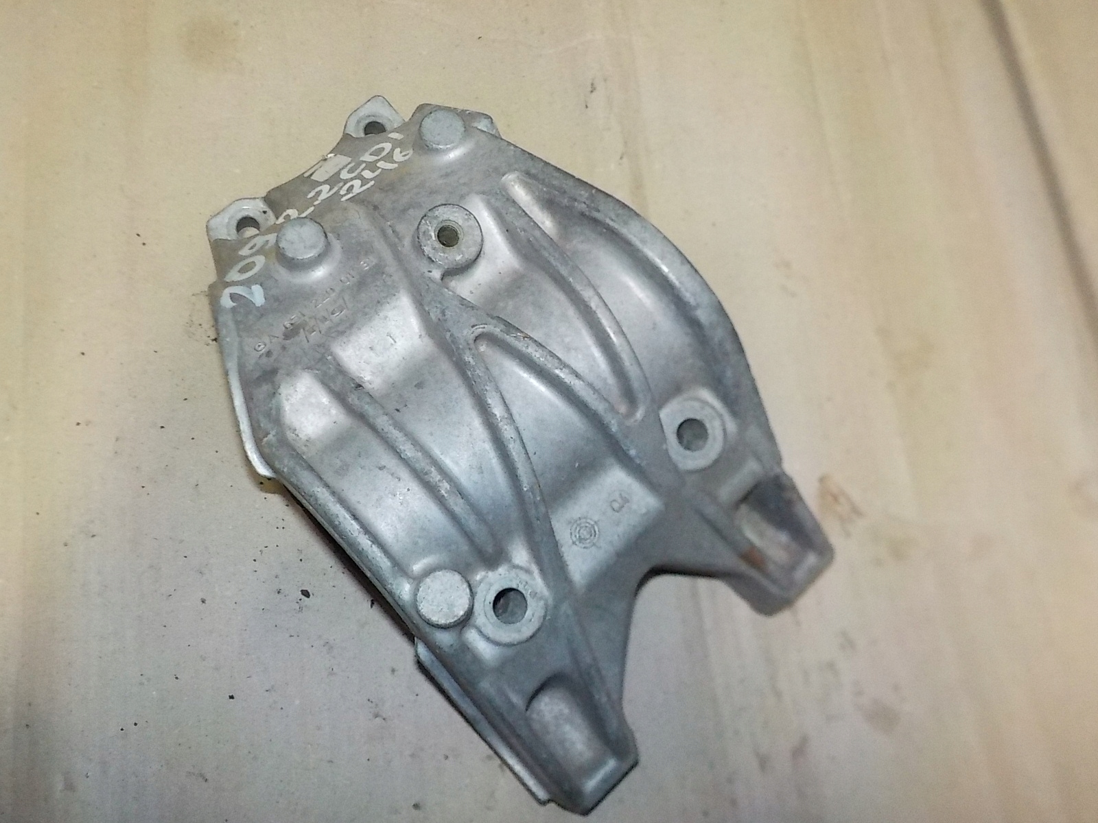 PODPORA PÓŁOSI W176 W246 A6512200131