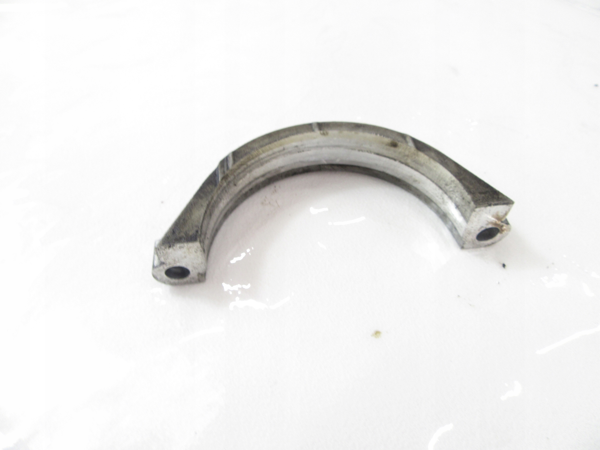 Obejma mostek pompy vacum BMW e46 e60 e61 e65 e83 e90 e91 2.0 - 3.0 m47 m57