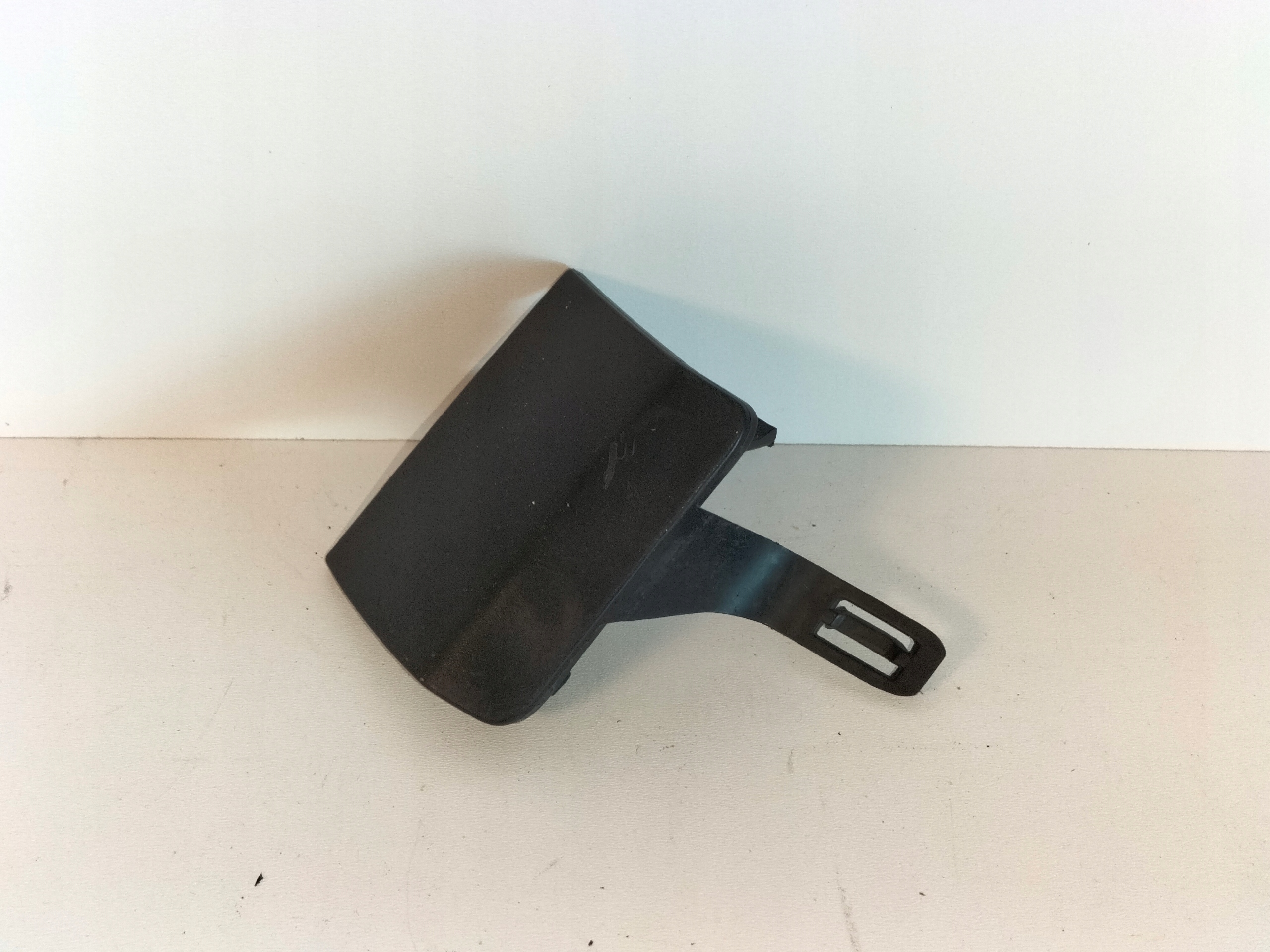 Abschleppöse der Stoßstange hinten heck CITROEN C5 11-15