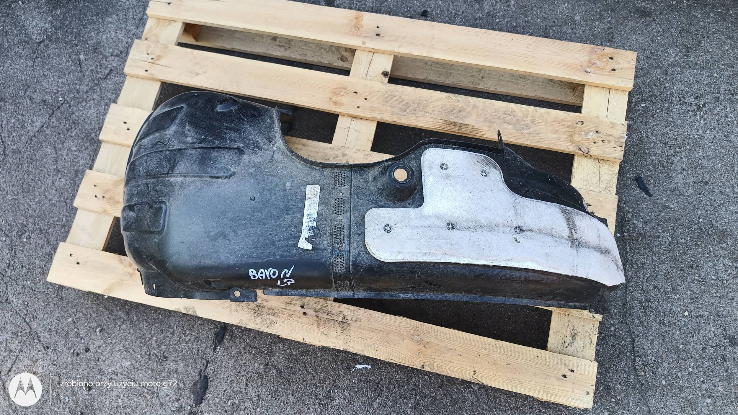 HYUNDAI BAYON mudguard front front left original 86813-Q0400 2021