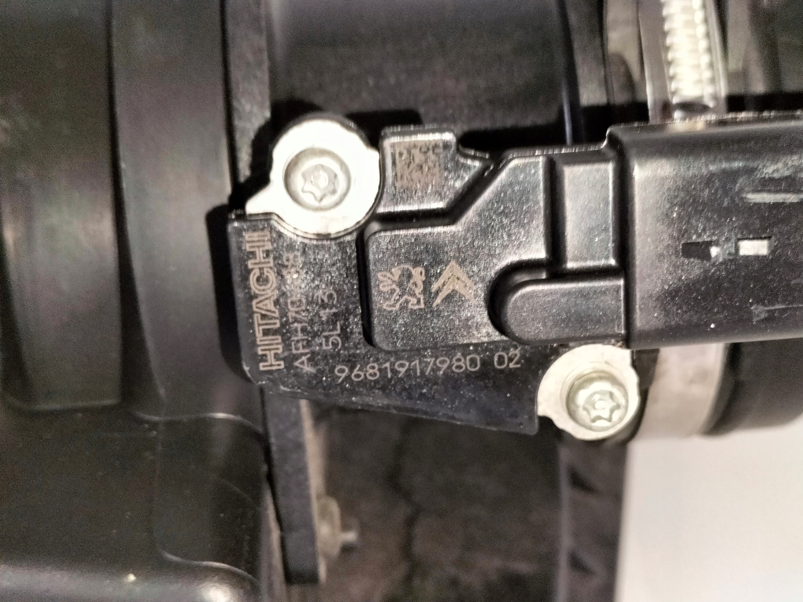 GEHÄUSE FILTER LUFTMASSENMESSER PEUGEOT 508 UND 10