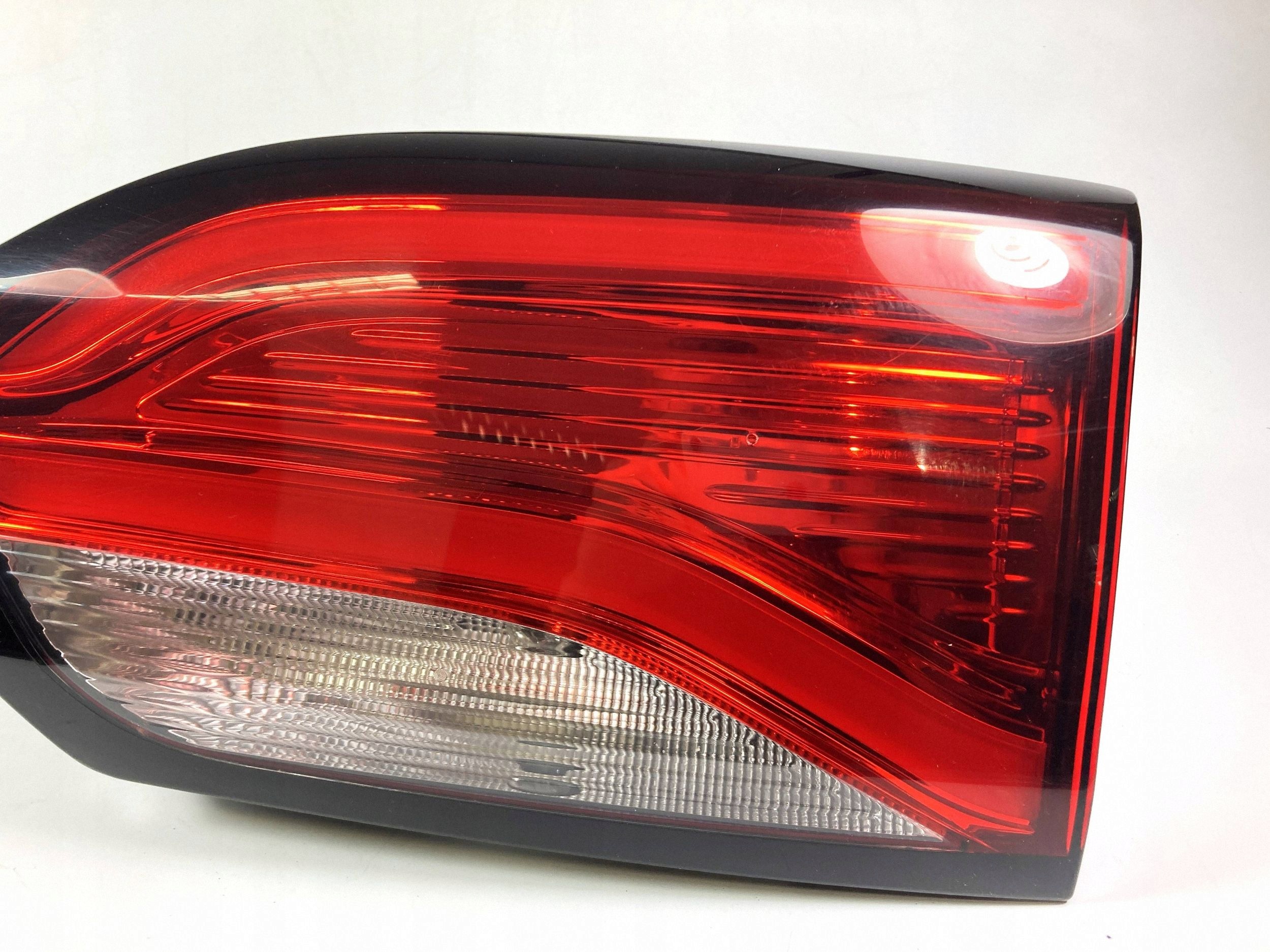 Chrysler Pacifica hybryda 2017-20 light rear right rear part