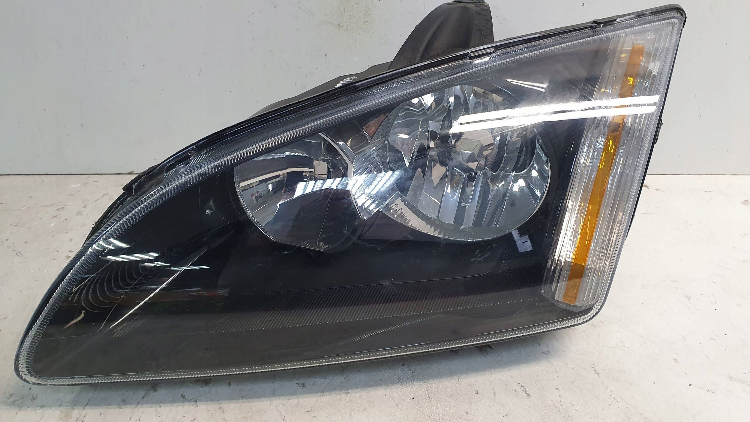 light front left FORD FOCUS MK2 04