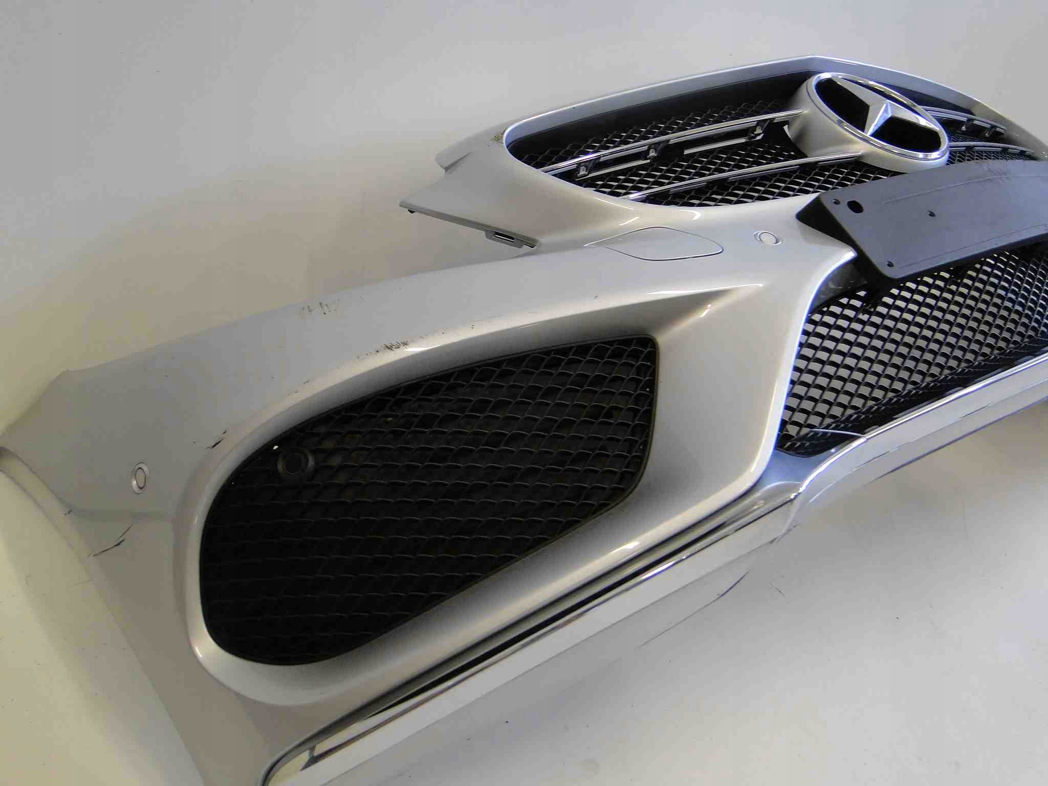 MERCEDES C KLASA W205 205 ZDERZAK PRZEDNI AMG Kolor srebrny