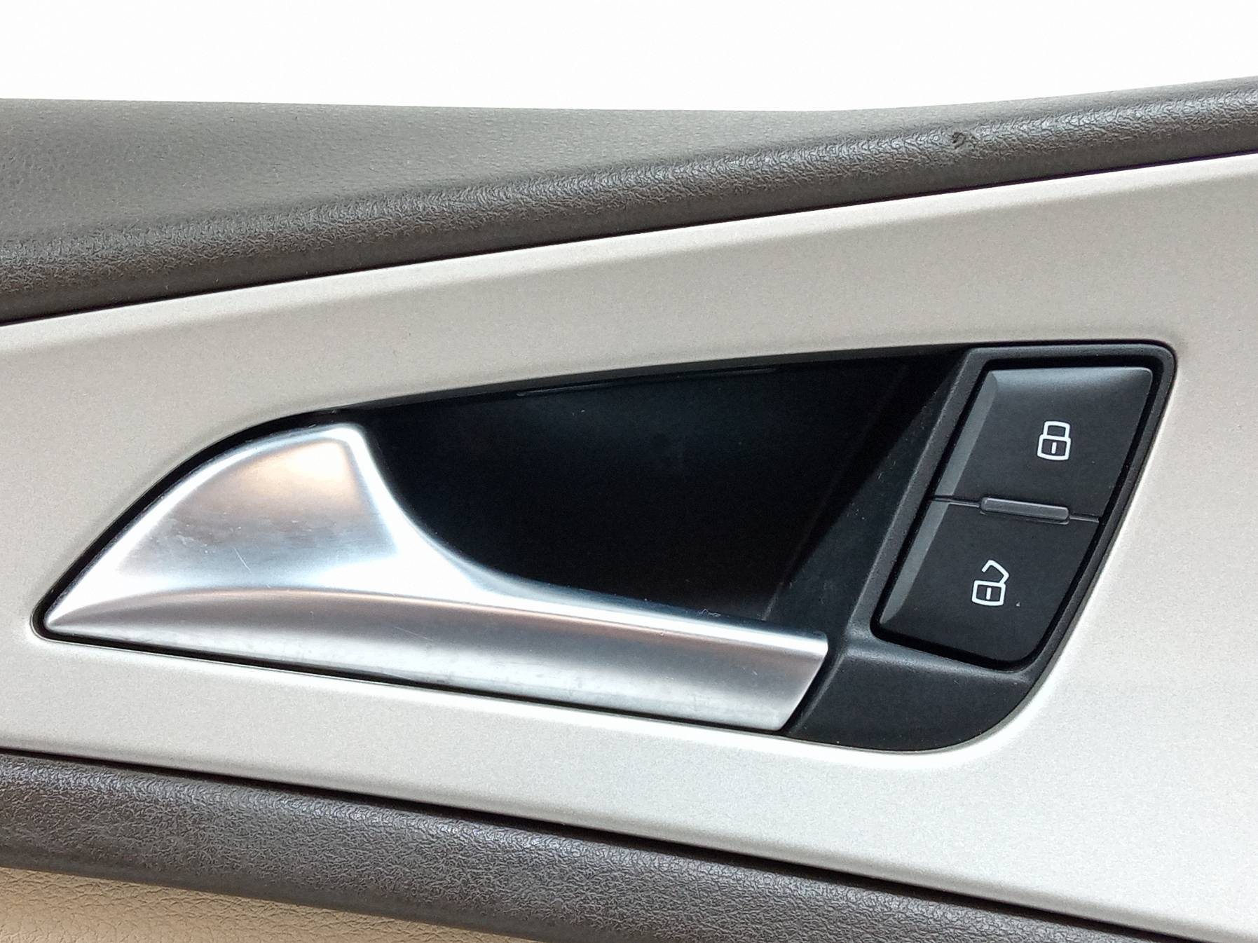 tapacirung bok lijevi prednji dio vozača EU Audi A6 IV (2011-2018) C7
