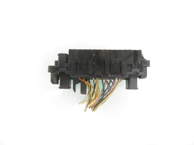 SKRZYNKA BEZPIECZNIKÓW CITROEN XSARA PICASSO Numer katalogowy części 9635518180