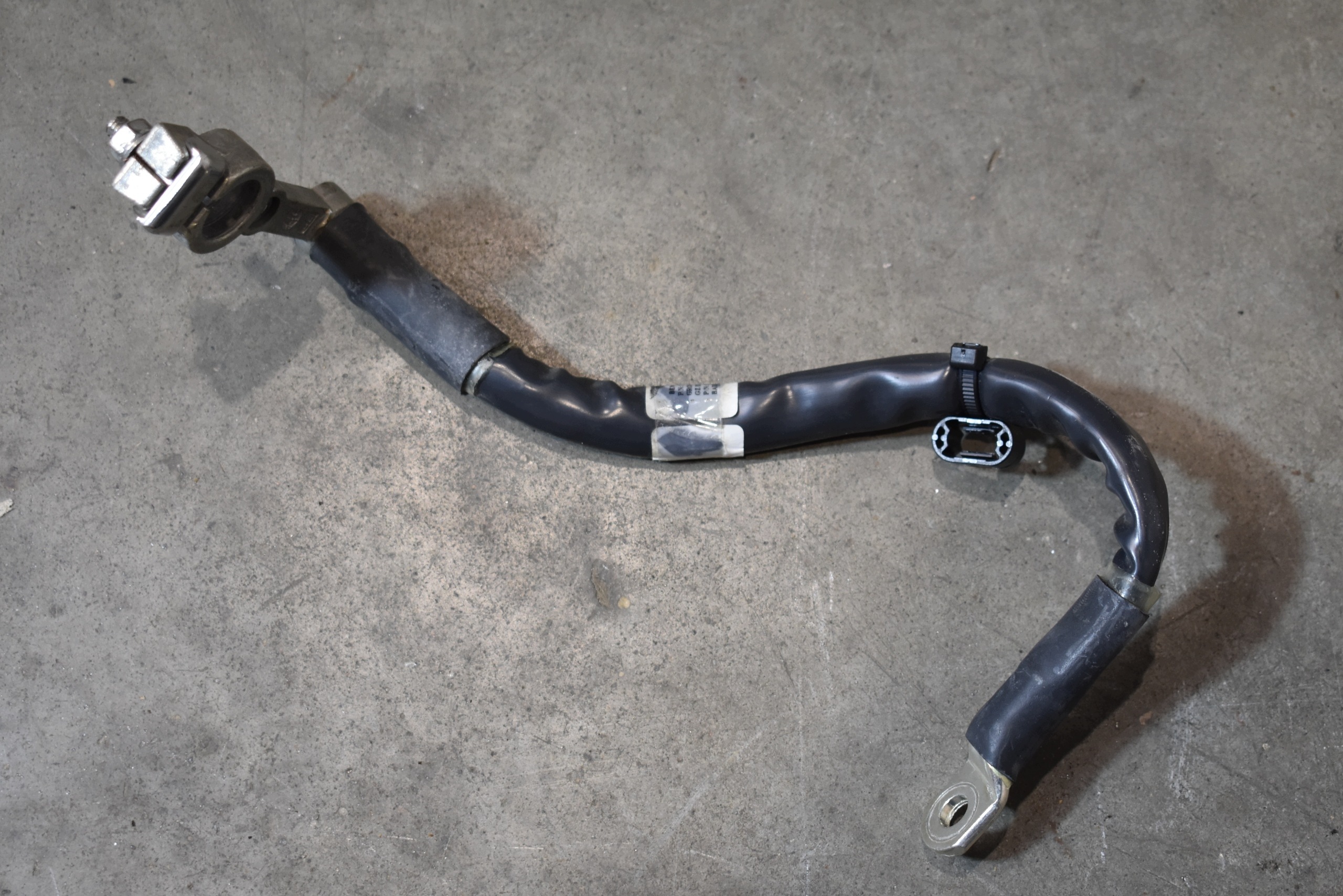 IDEALNA terminal cable battery BENTLEY FLYING SPUR 1