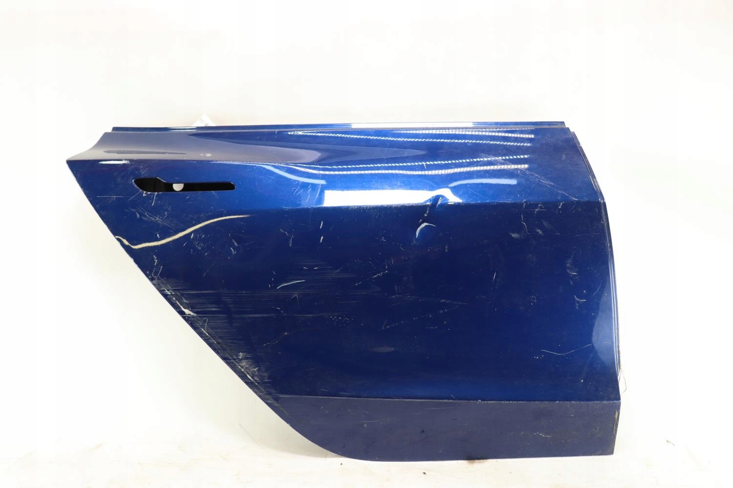 TESLA MODEL 3 DRZWI PRAWE TYLNE 1081440-E0-C Strona zabudowy tył - prawa