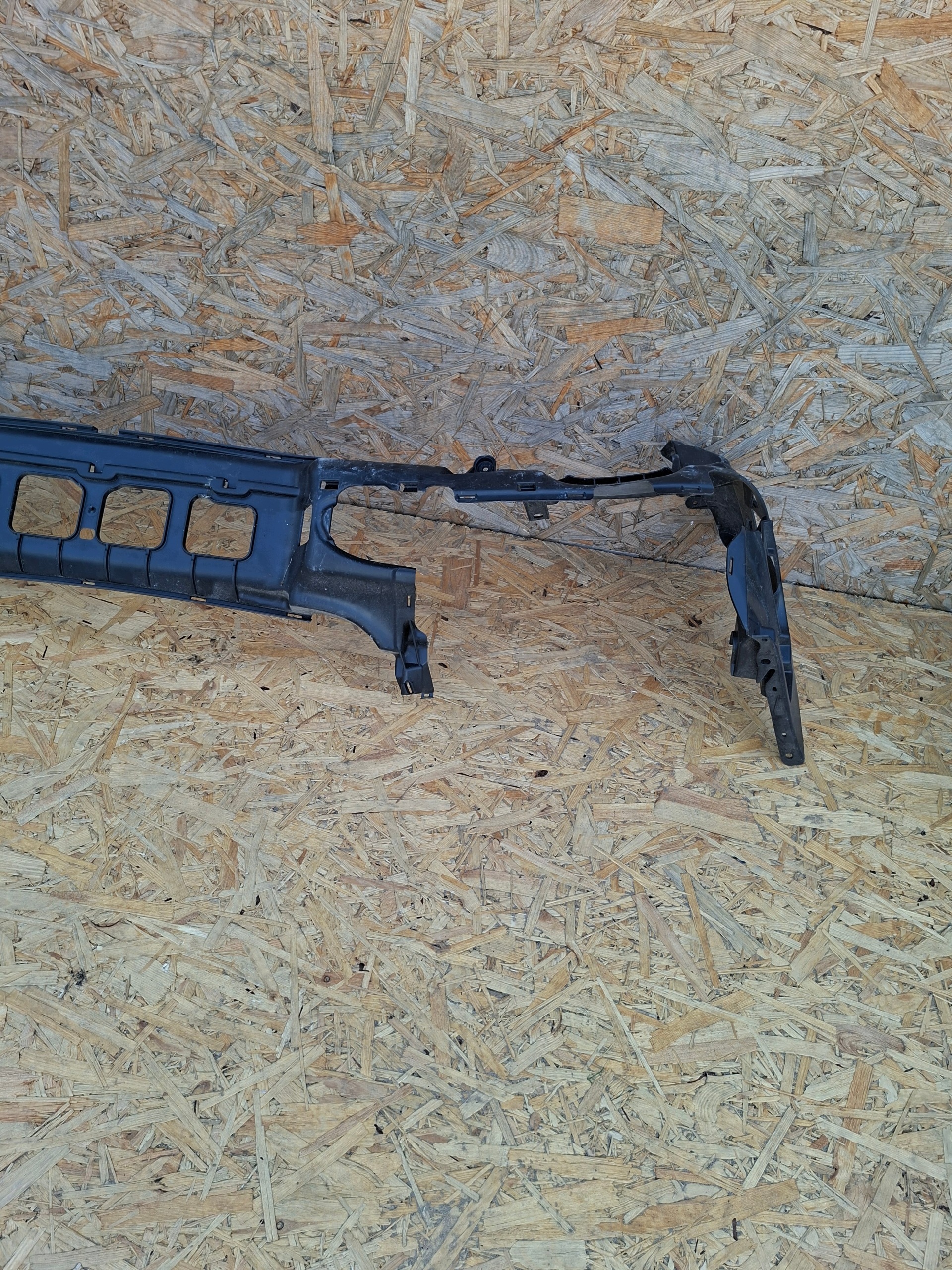 příčka nárazníku předek MERCEDES CLK W209 A2098850065