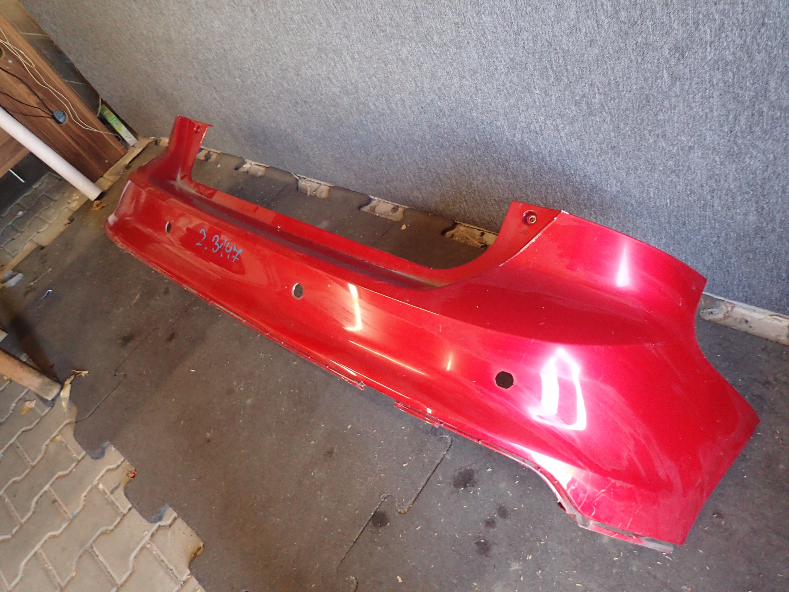 PARE CHOC ARRIÈRE FORD FOCUS MK3 HB