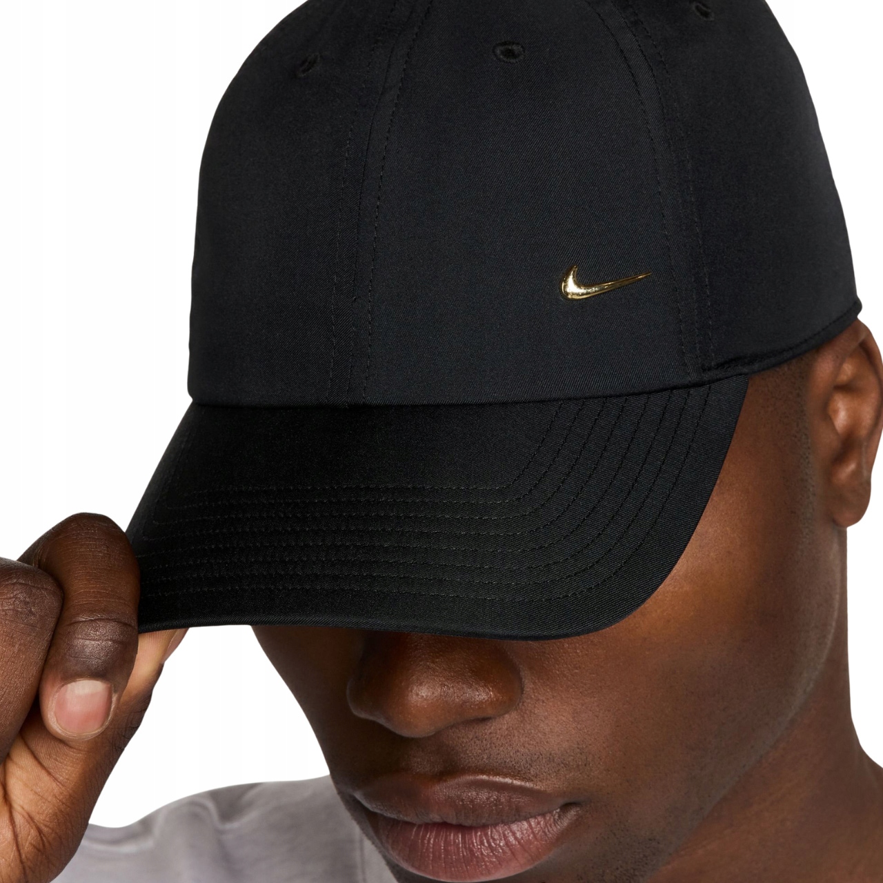 Nike czapka z daszkiem metal logo czarna bejsbolówka FB5372-011 S/m