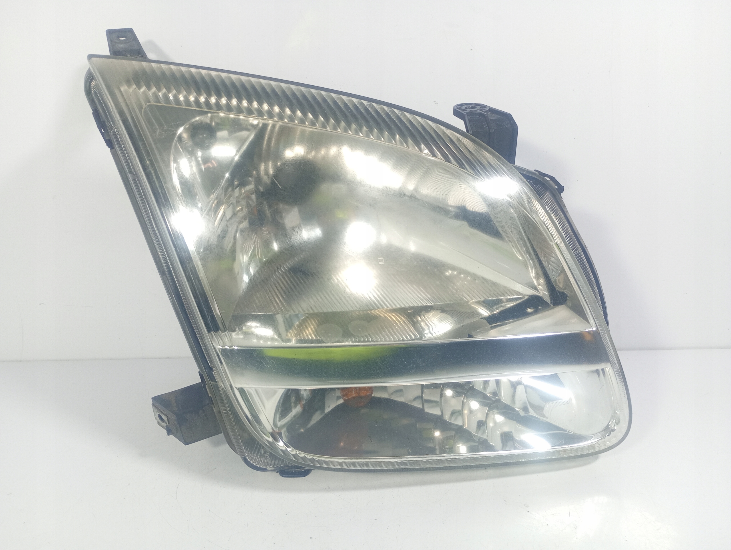 Suzuki IGNIS 2 II 03-08 REFLEKTOR right front front OE P2753R