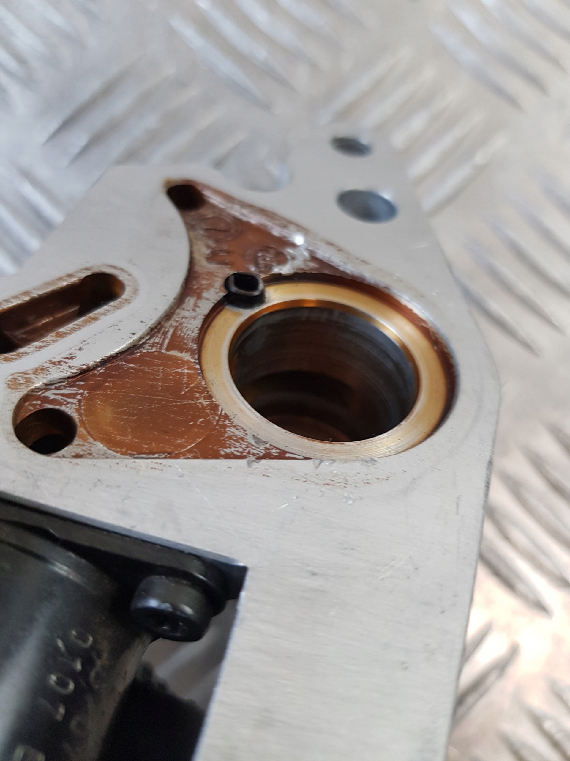Régulateur FAZ de la distribution 06B103741D AUDI A4 B6 2.0B 01R