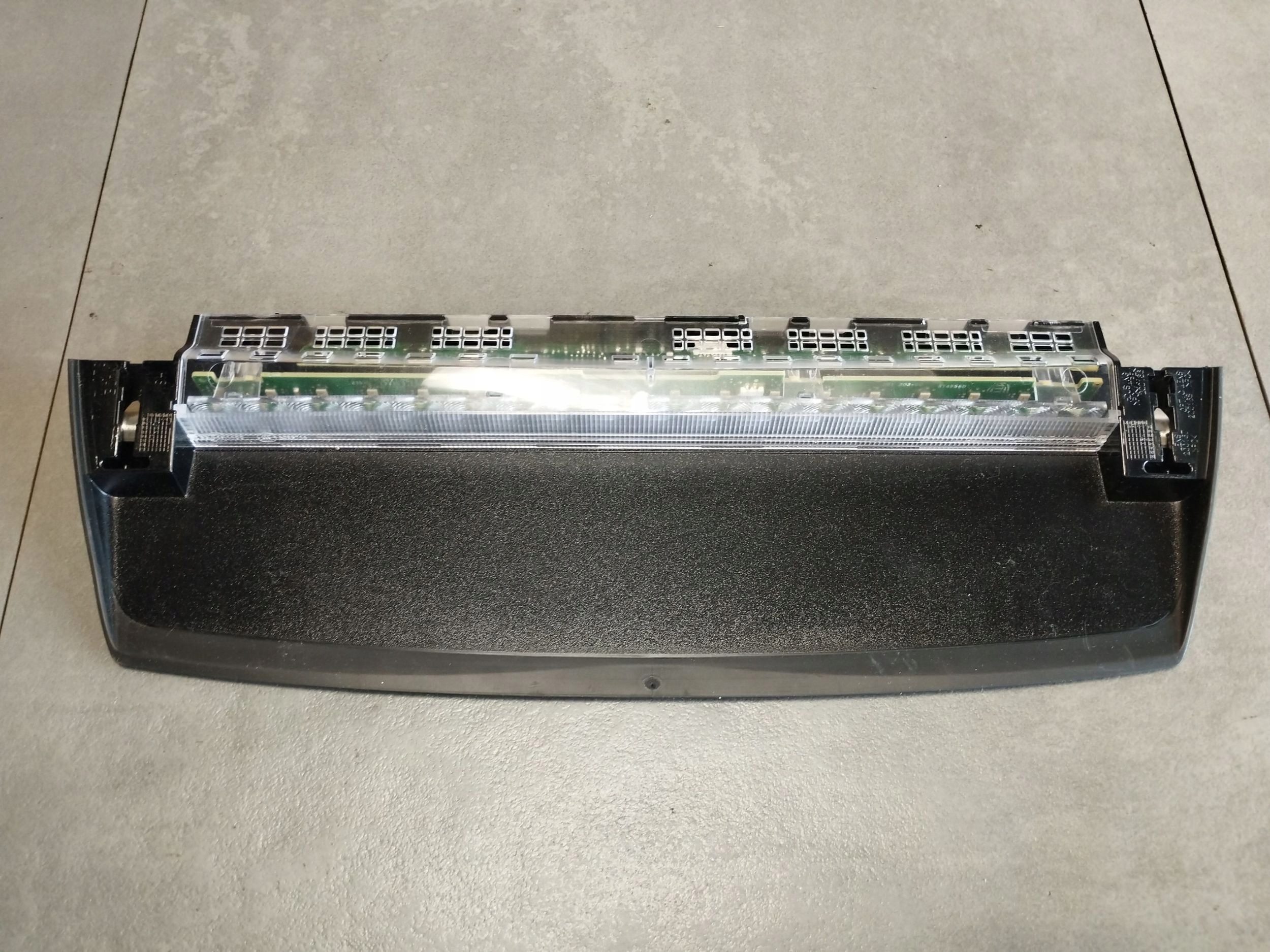 Audi A4 S4 B9 8W Trzecie light stop 8W5945097E