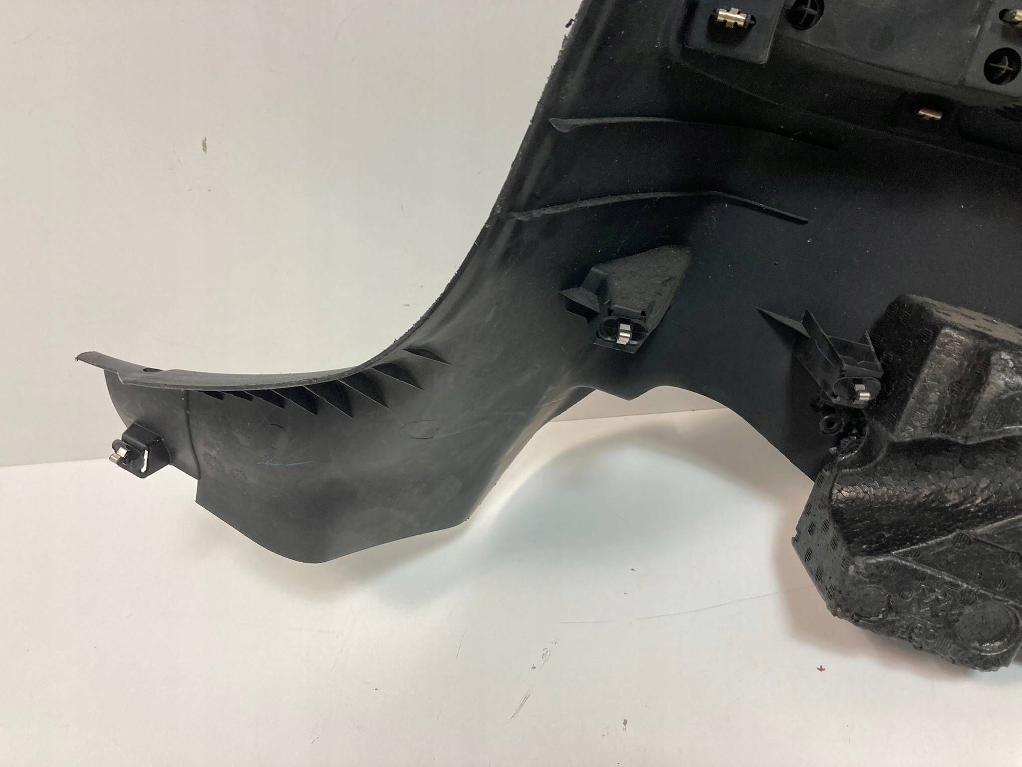 Chevrolet Camaro 09-15 side rear left 22759169
