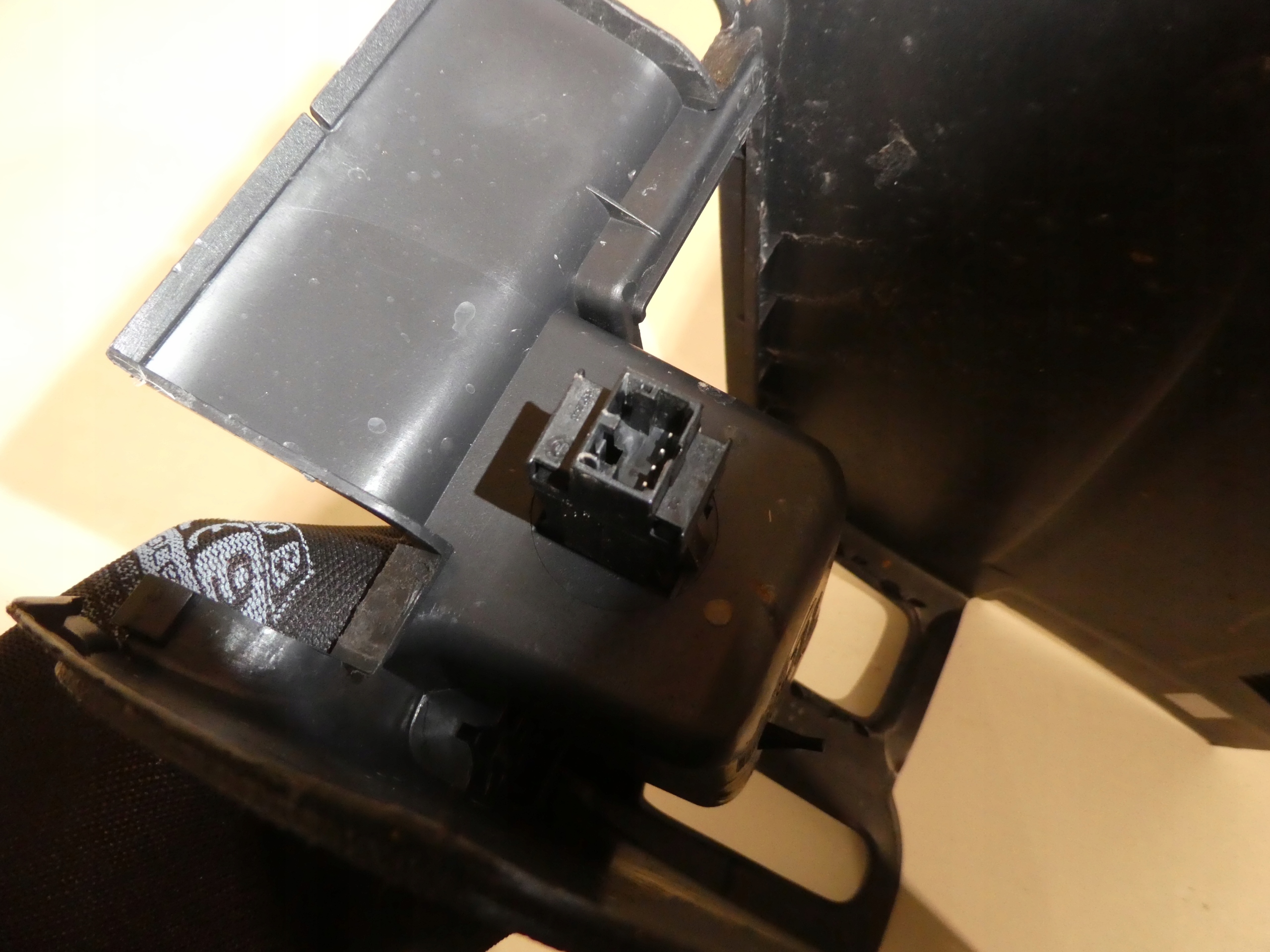cover TUNEL central VW EOS 1Q0863323
