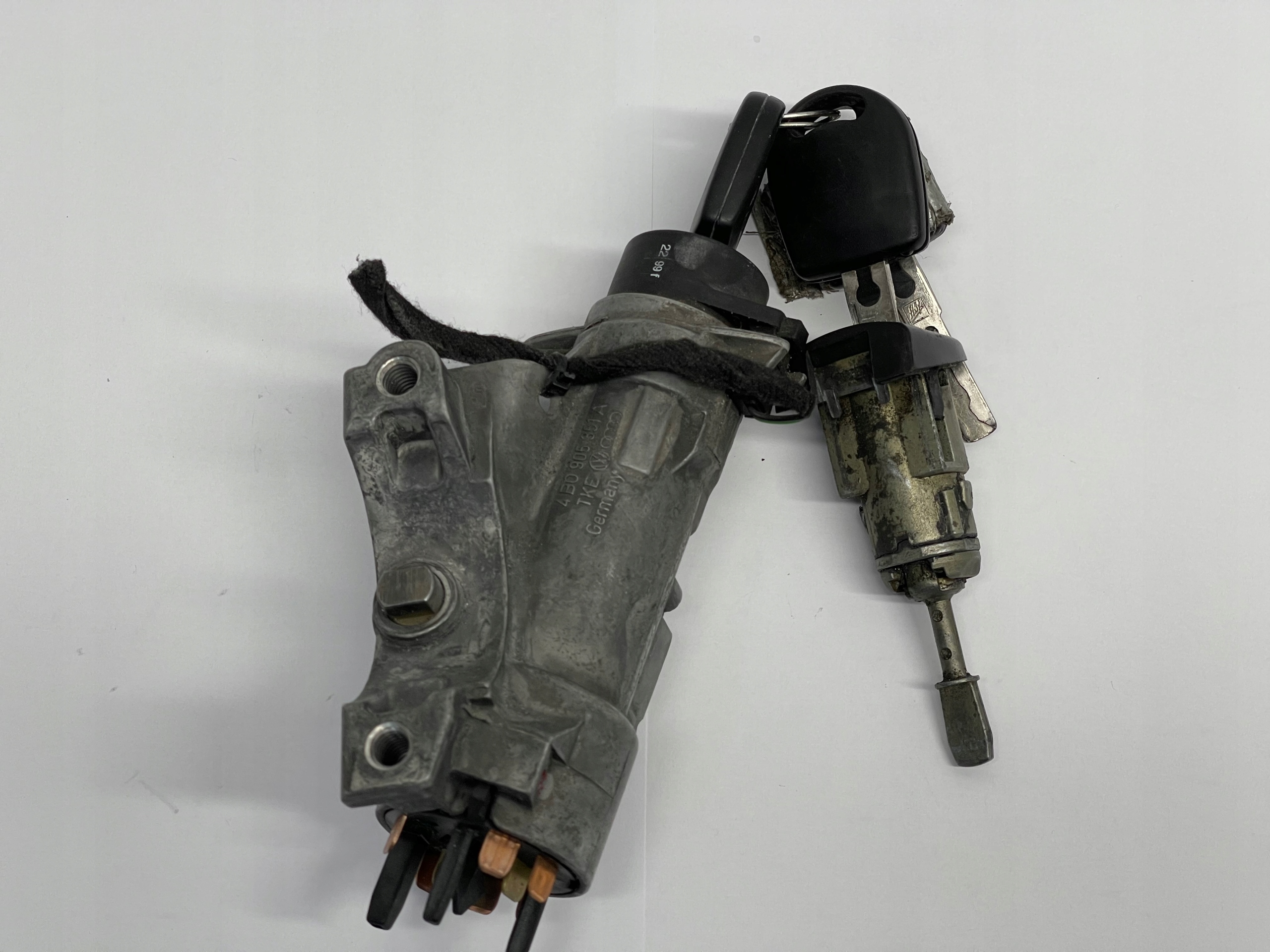 ignition key Skoda WV OE 4B0905351A