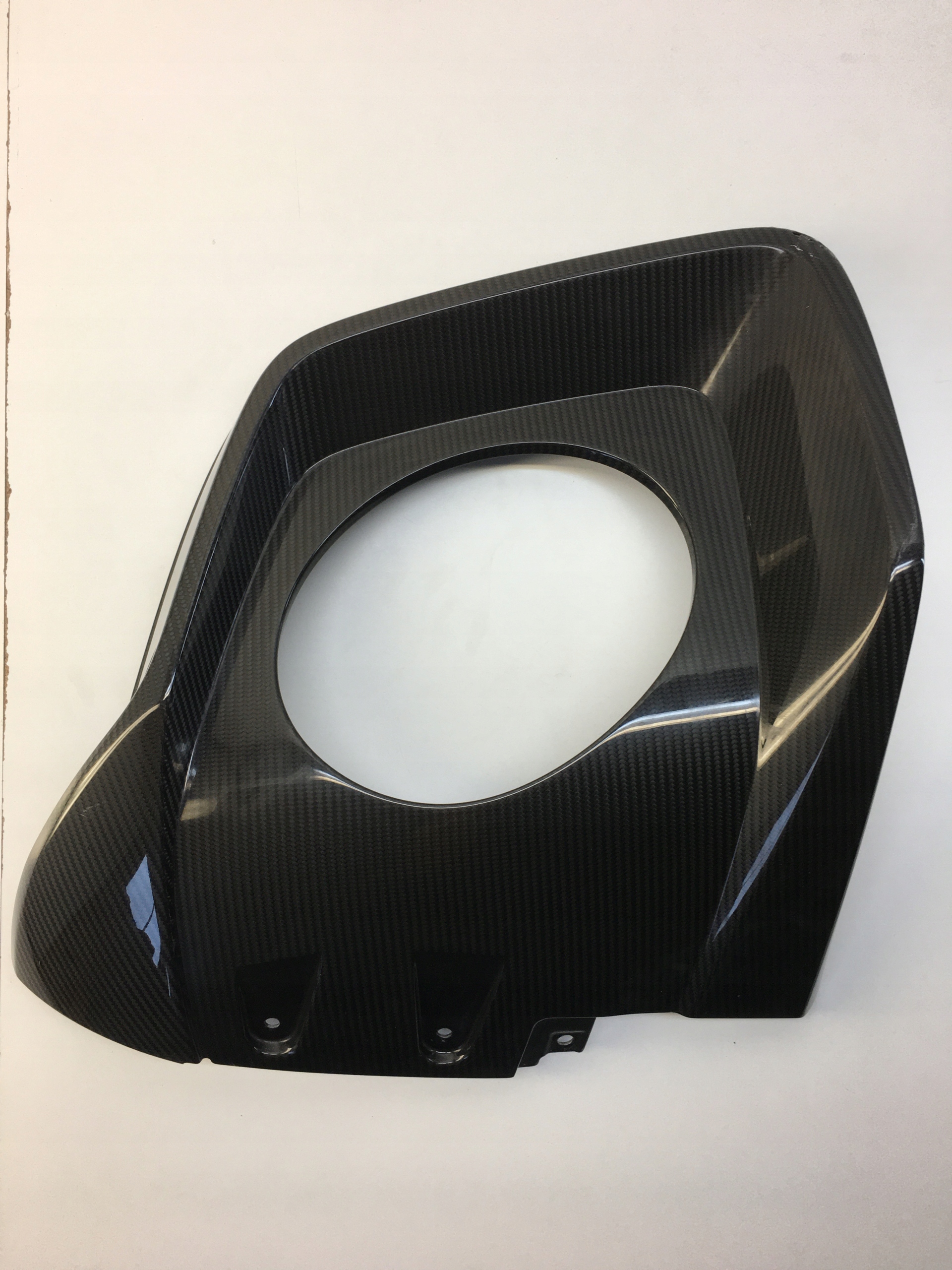 4S0807881A - AUDI R8 4S0 диффузор выхлопная труба левый задний CARBON