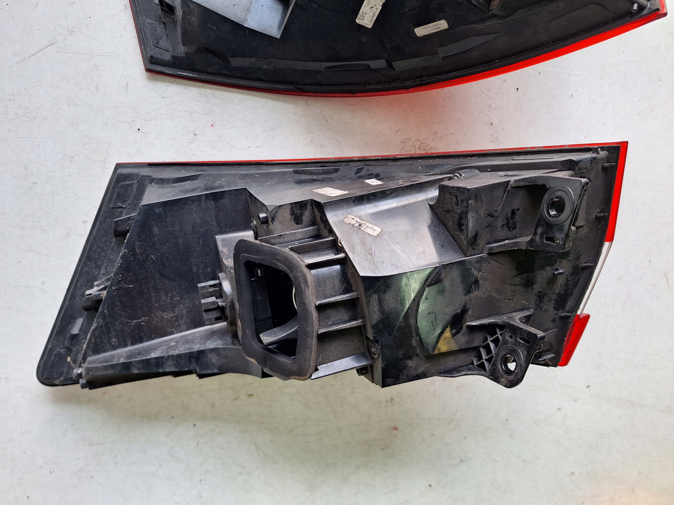 SKODA SUPERB III HB 15-18 light rear part left