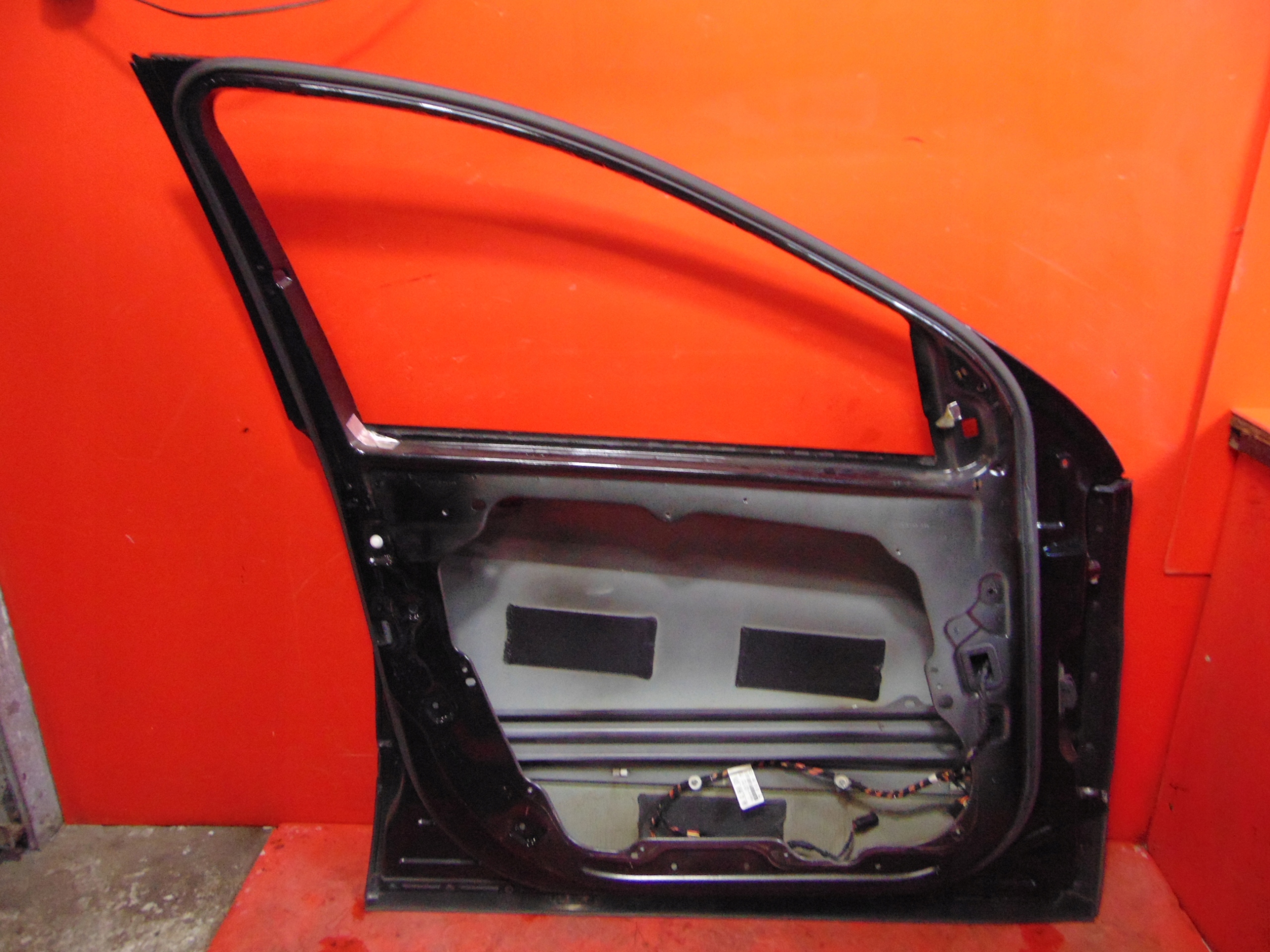 MERCEDES R-KLASA 251 W251 05- door left front front C040