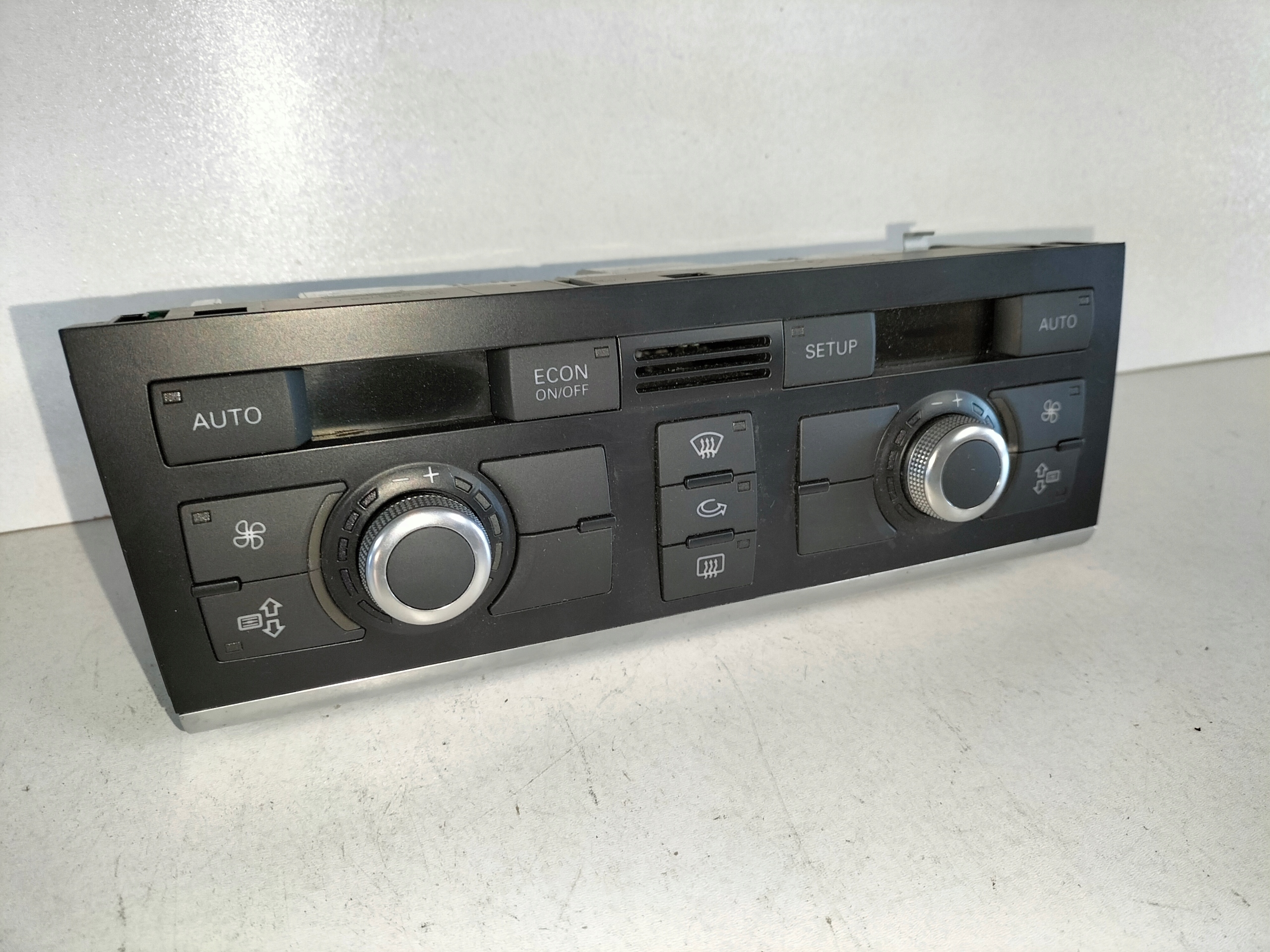UNITE COMMANDE CLIMA BOUCHES BUSES AUDI A6 C6 04-10