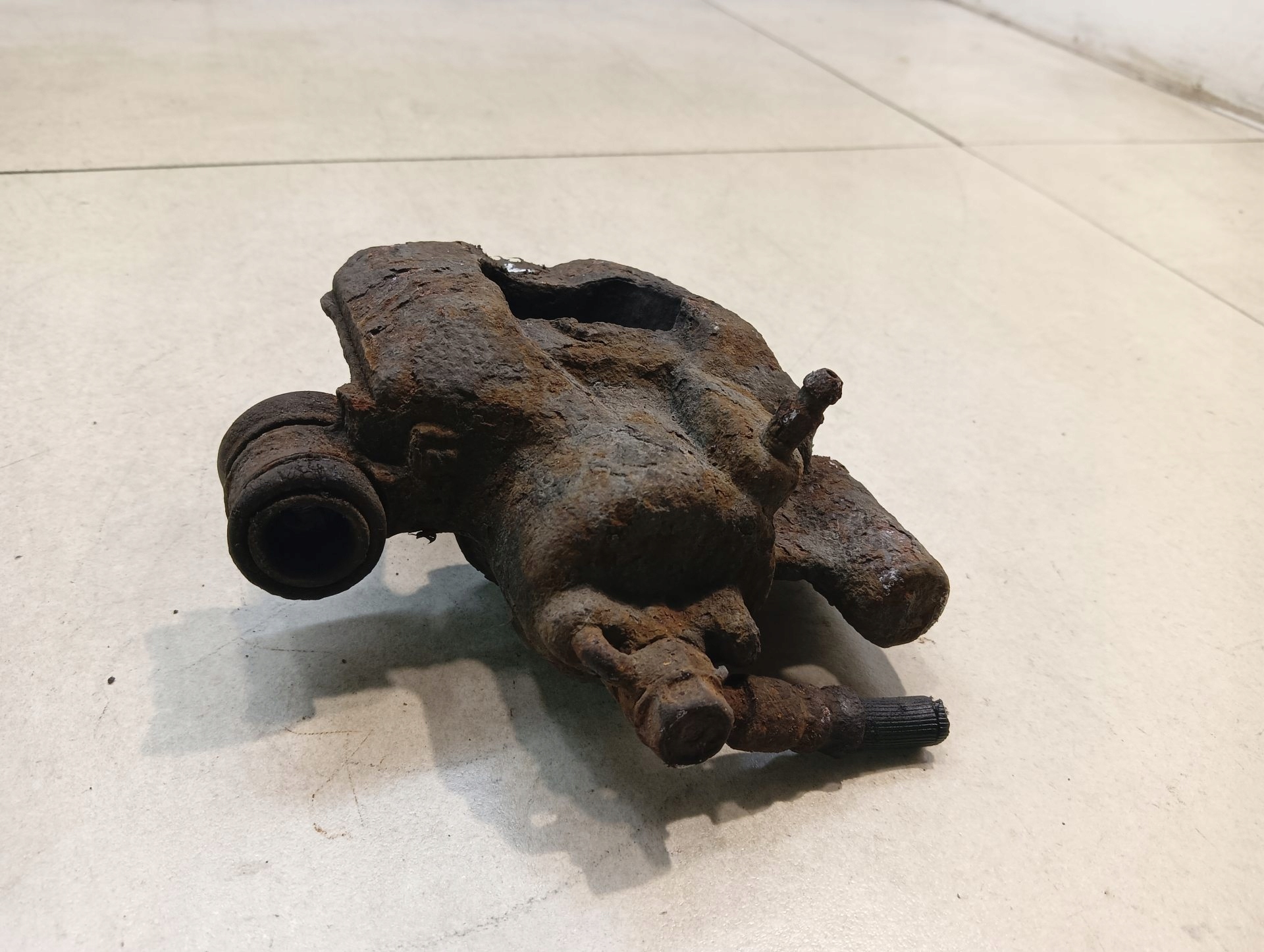 caliper brake left rear part TOYOTA CAMRY V 2.4