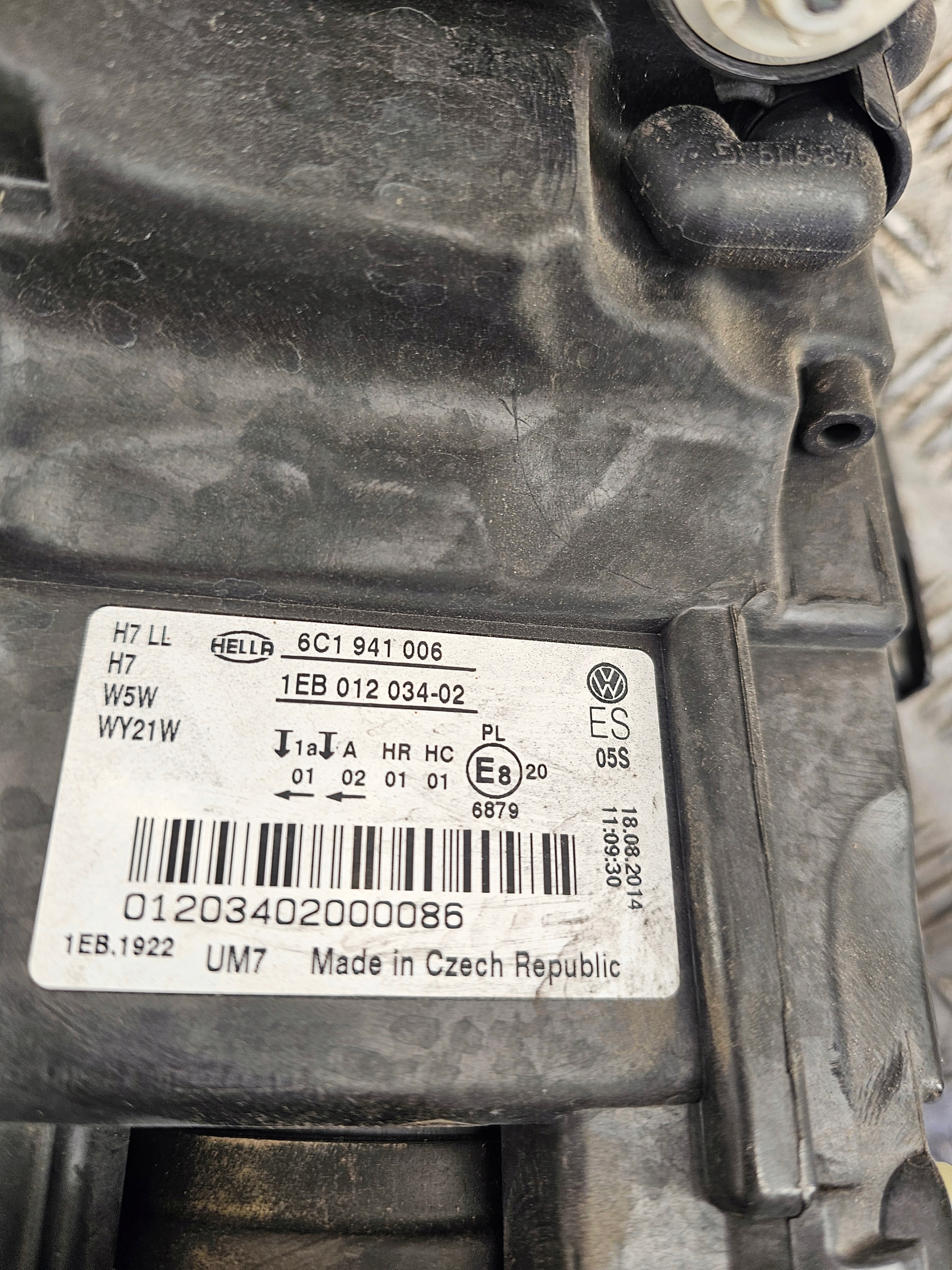 light front right VW POLO V 6R LIFT 6C1941006
