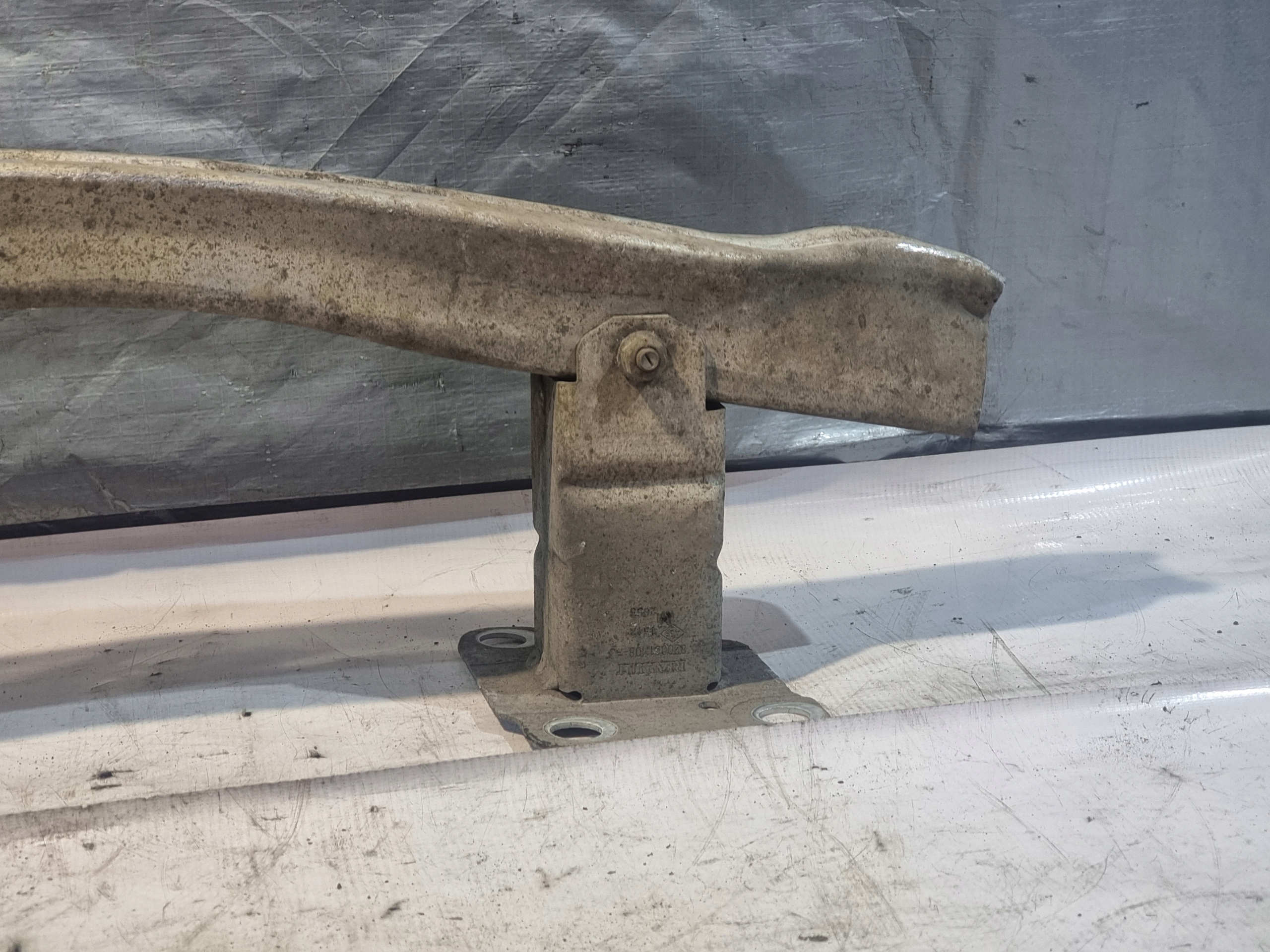 bumper support front RENAULT SCENIC II 1.9 DCI 05r