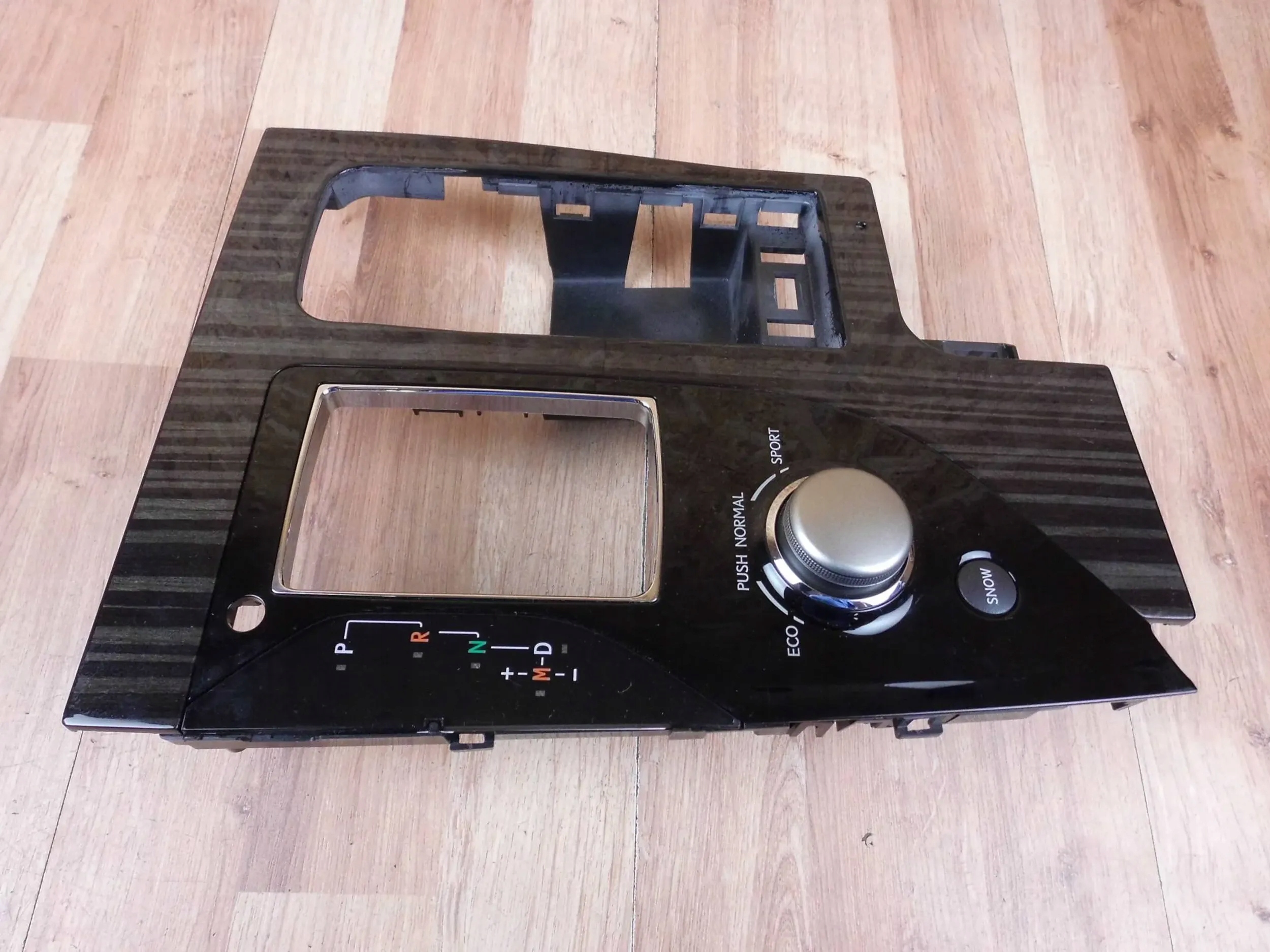 Lexus GS GS450H tunelu frame drazka changes of the gear switch springing