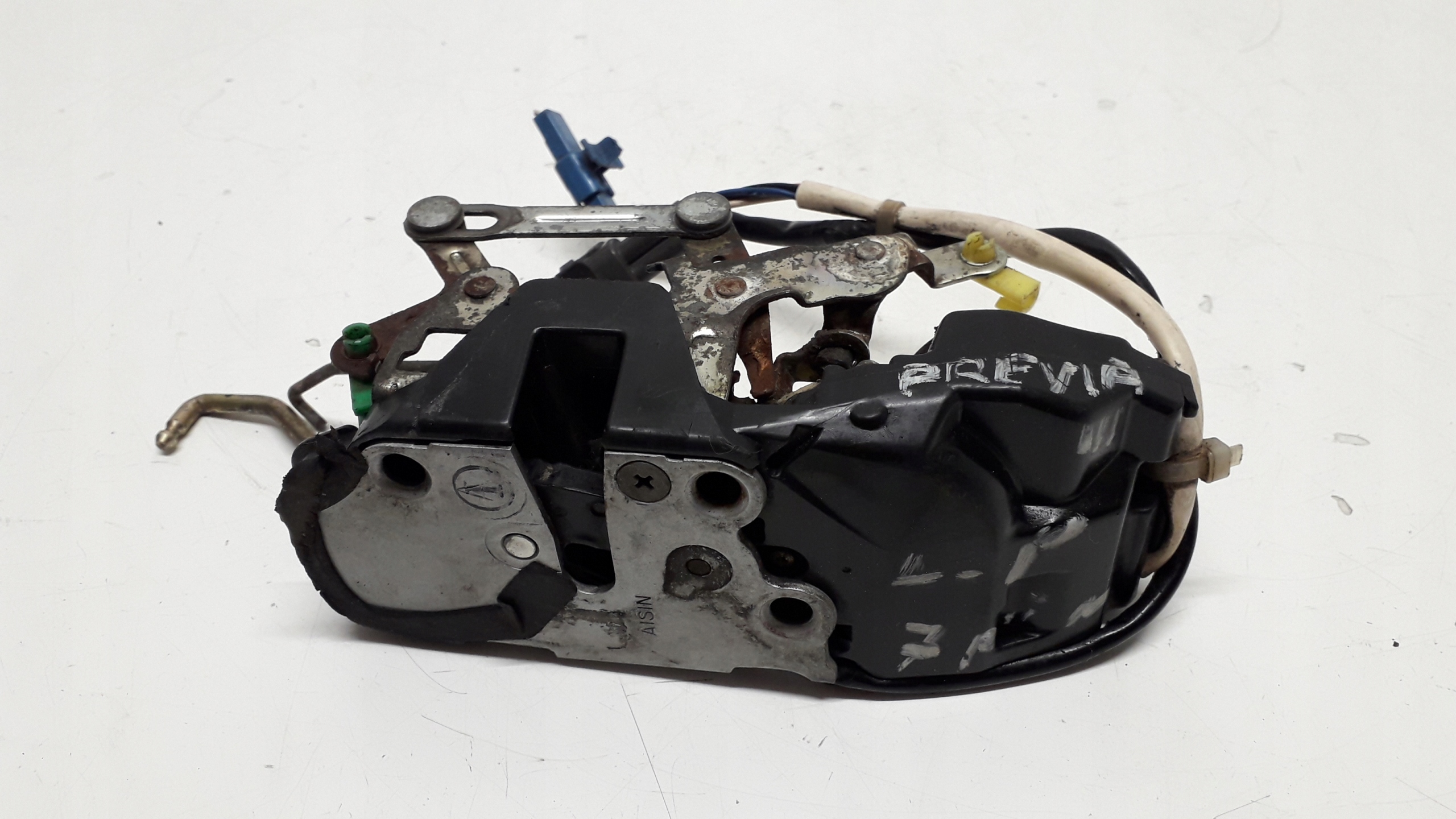 PREVIA 1 I 90-00 ZAMEK LEWY PRZEDNI EU 7PIN