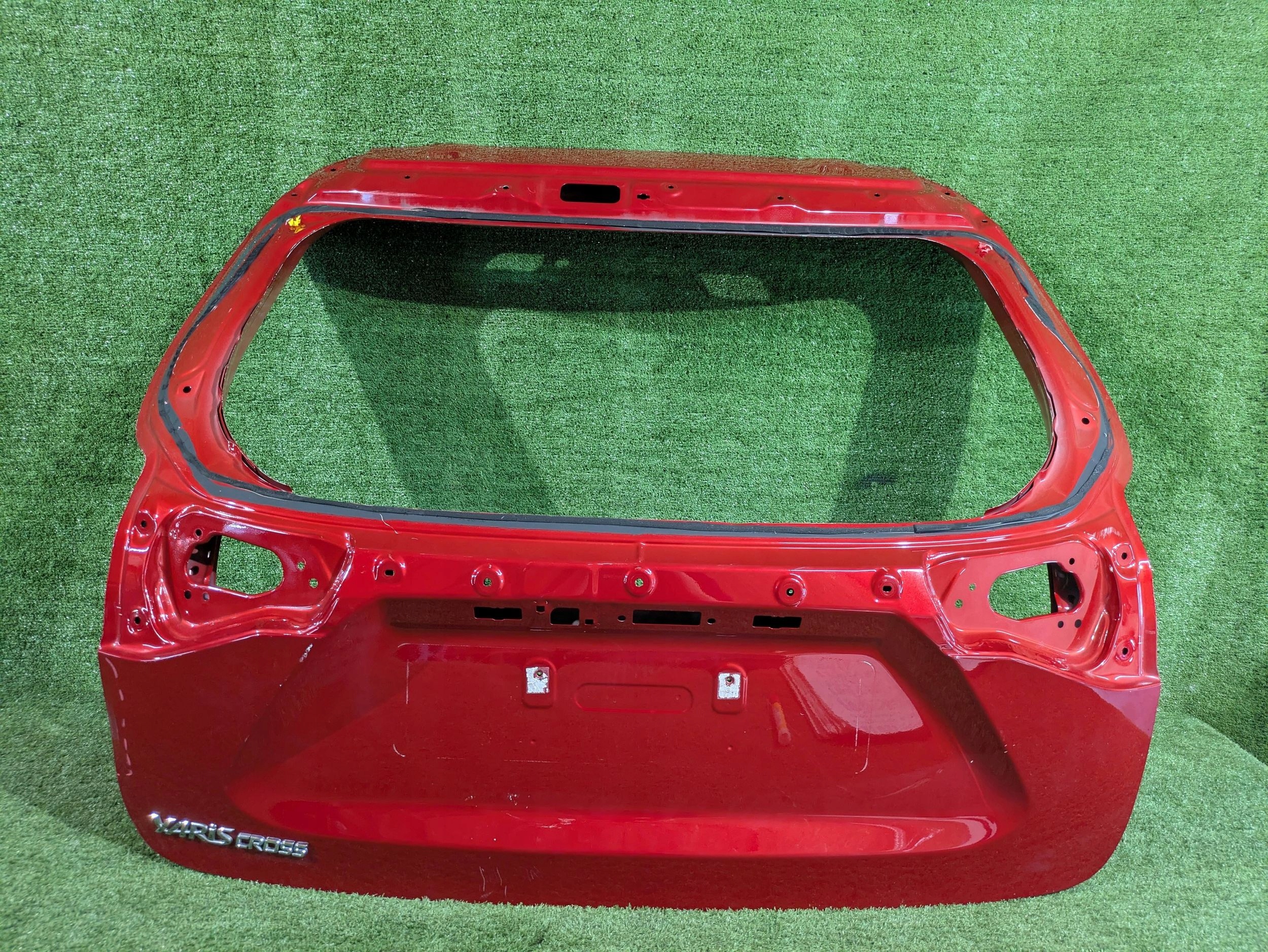 boot doors rear part boot TOYOTA YARIS CROSS NR.K328