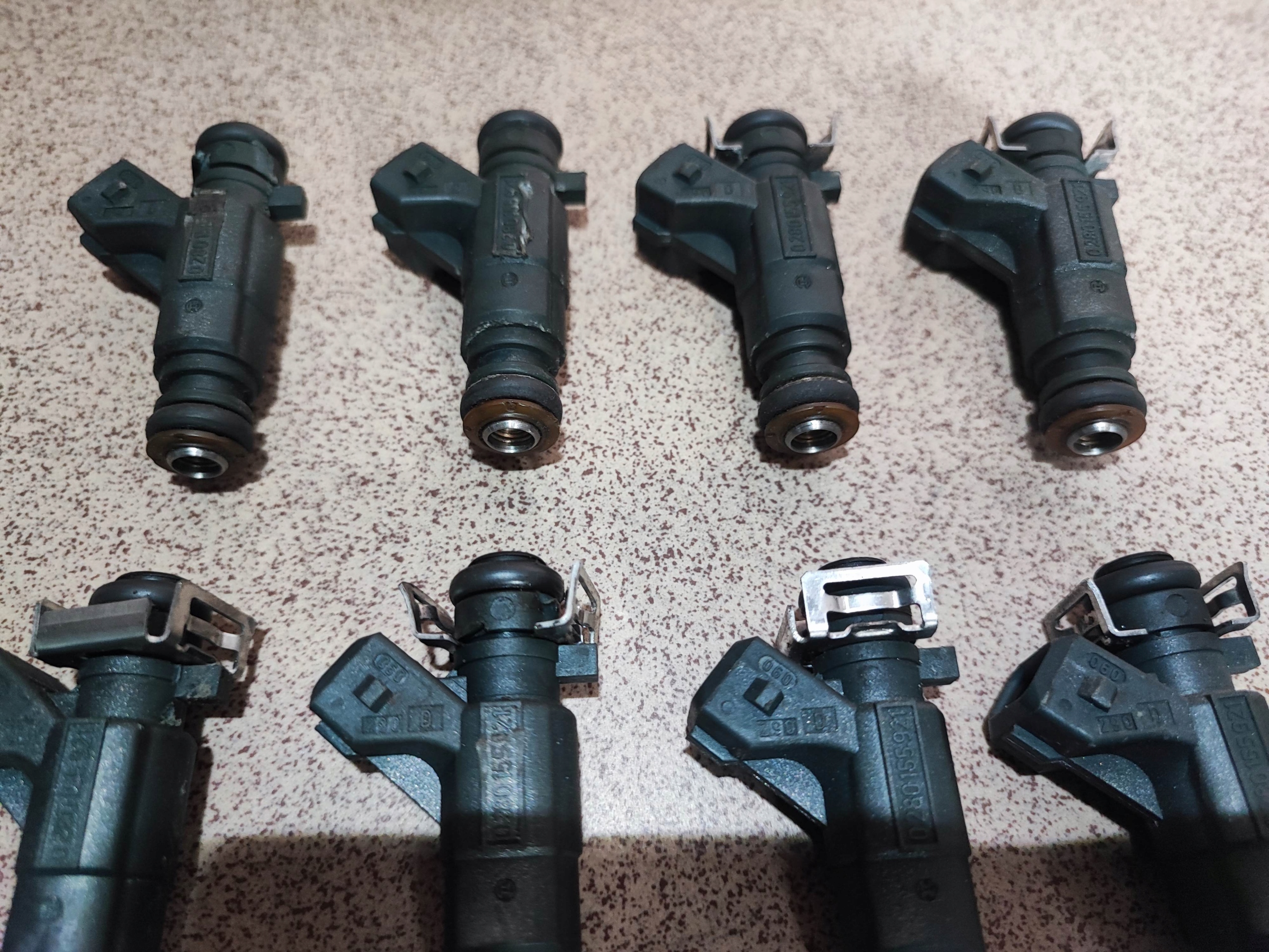 WTRYSK USZCZELKA PODKŁADKA AUDI A6 S6 C5 A8 4.2 V8 Producent części Audi OE