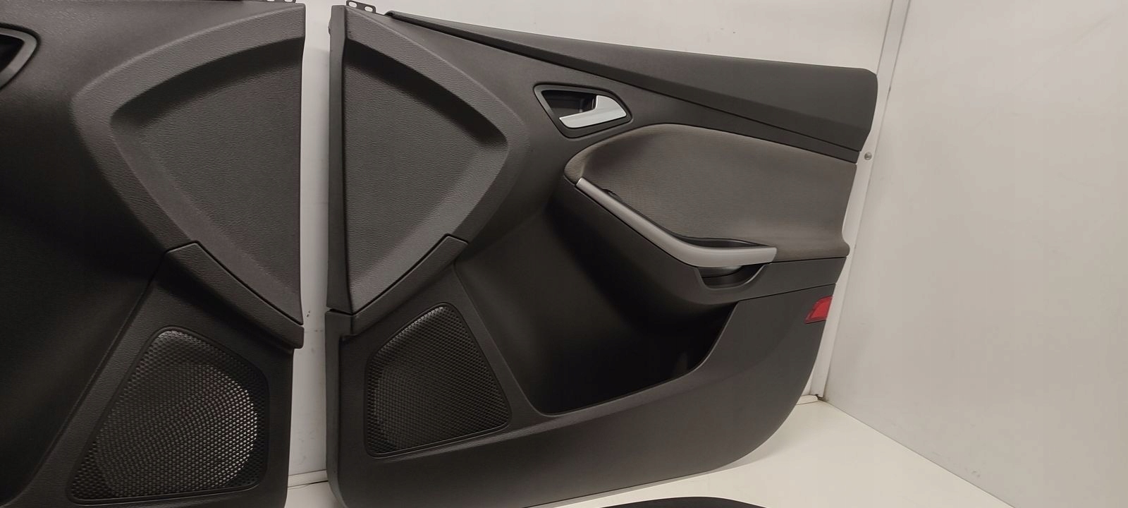 side side komplet Ford Focus MK3 kombi 1,0 Ecoboost