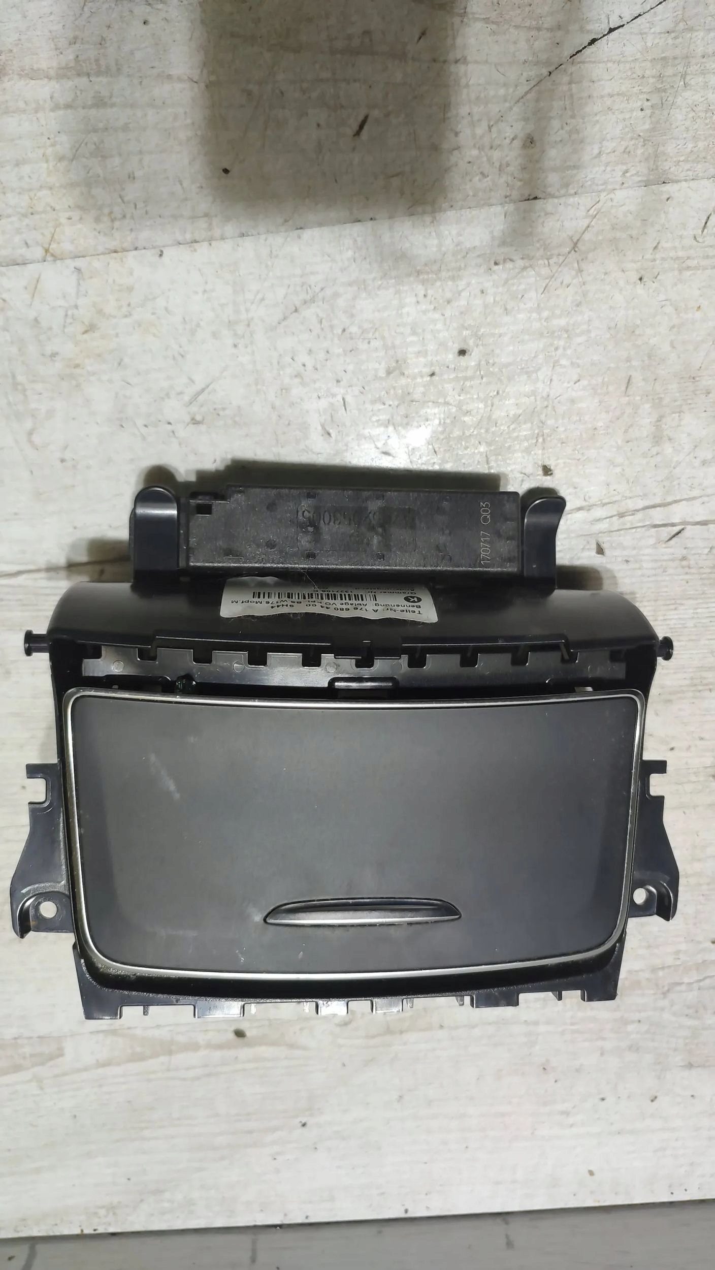 Mercedes-Benz A W176 2017 Cendrier